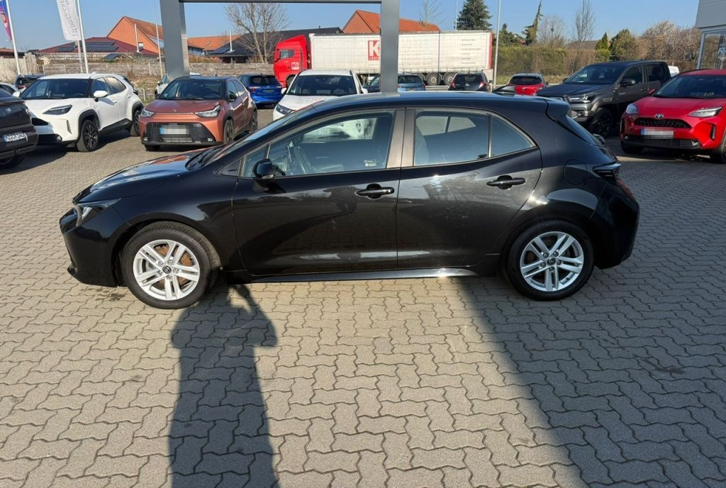 Toyota Corolla 1.8 Hybrid Business Edition foto 9