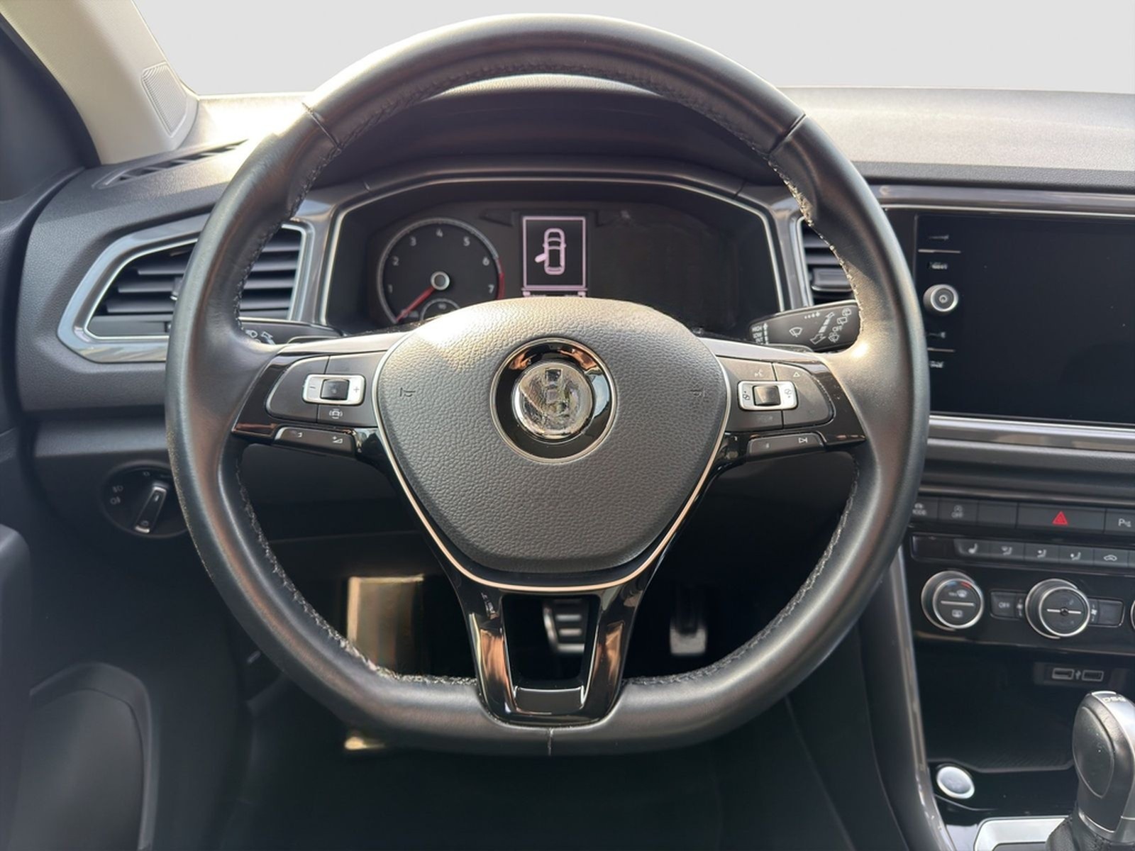 Volkswagen T-Roc 1.5 TSI IQ.Drive ACC LED SHZ MultiLenk foto 12