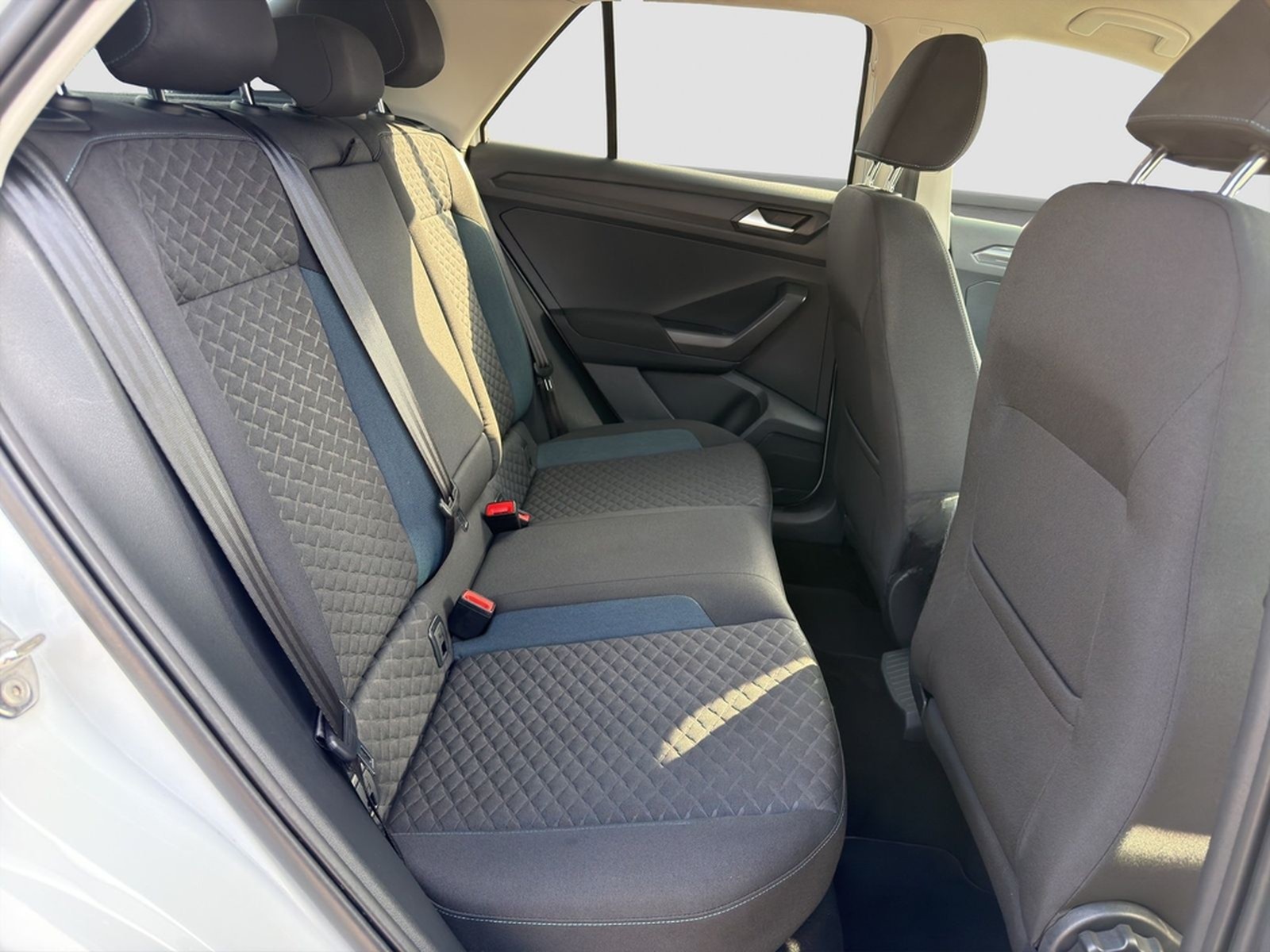 Volkswagen T-Roc 1.5 TSI IQ.Drive ACC LED SHZ MultiLenk foto 16