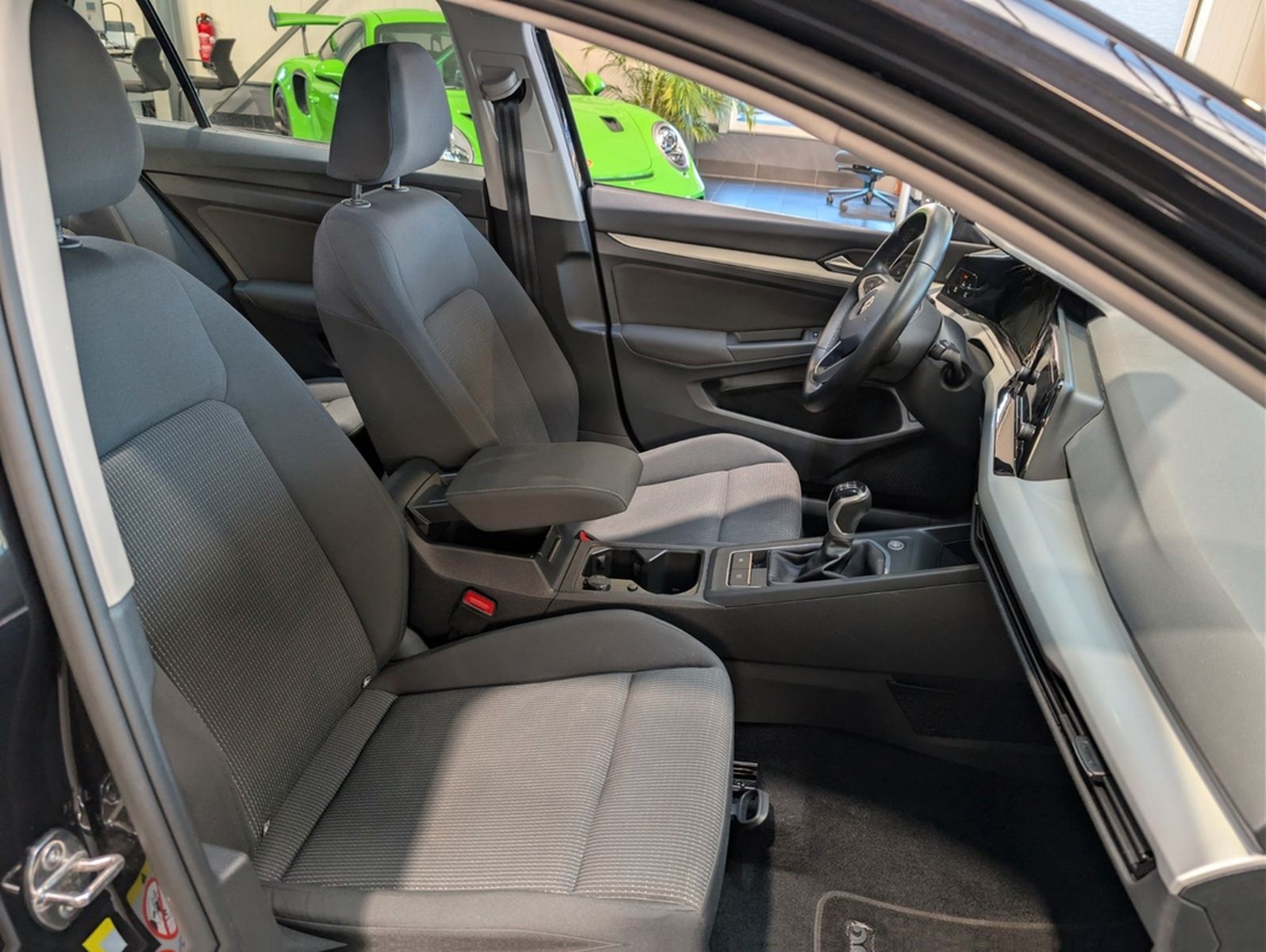 Volkswagen Golf 2.0 TDI SCR 8-fach foto 11