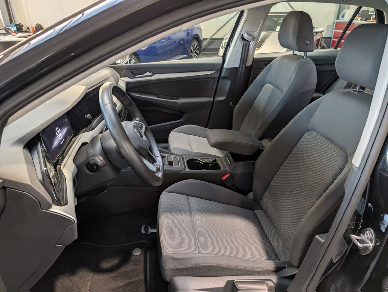 Volkswagen Golf 2.0 TDI SCR 8-fach foto 8