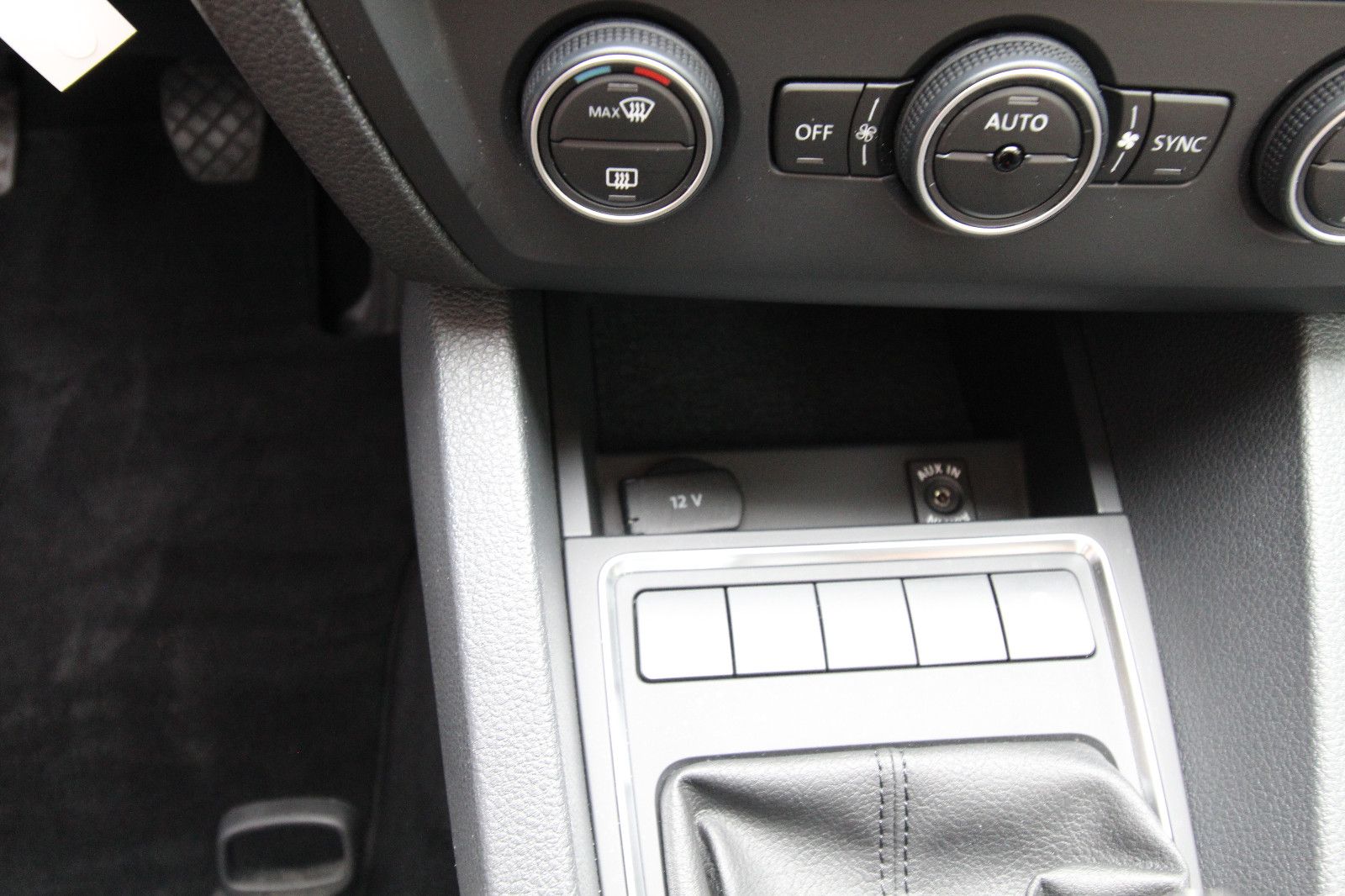 Volkswagen Jetta VI Basis  AHK 59200 Km Org Wie Neu foto 19