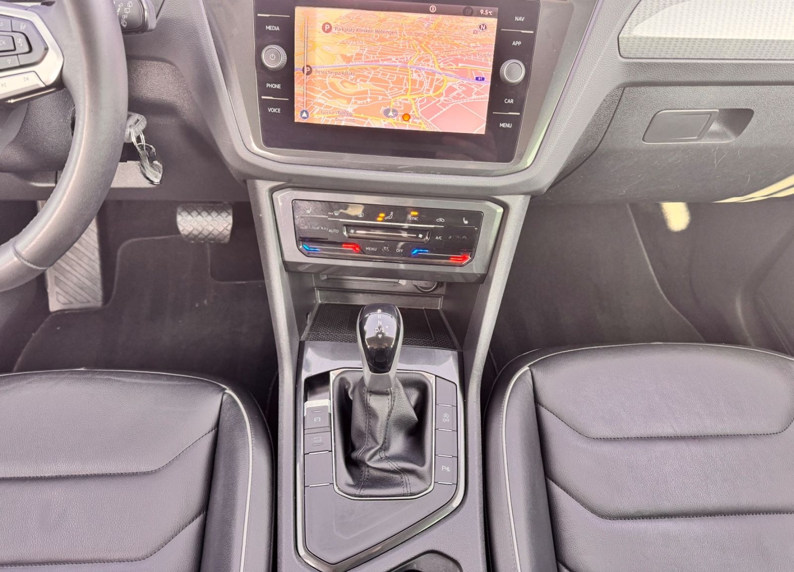 Volkswagen Tiguan 2,0 TDI Life *LEDER-REAR VIEW-MEMORY* foto 14