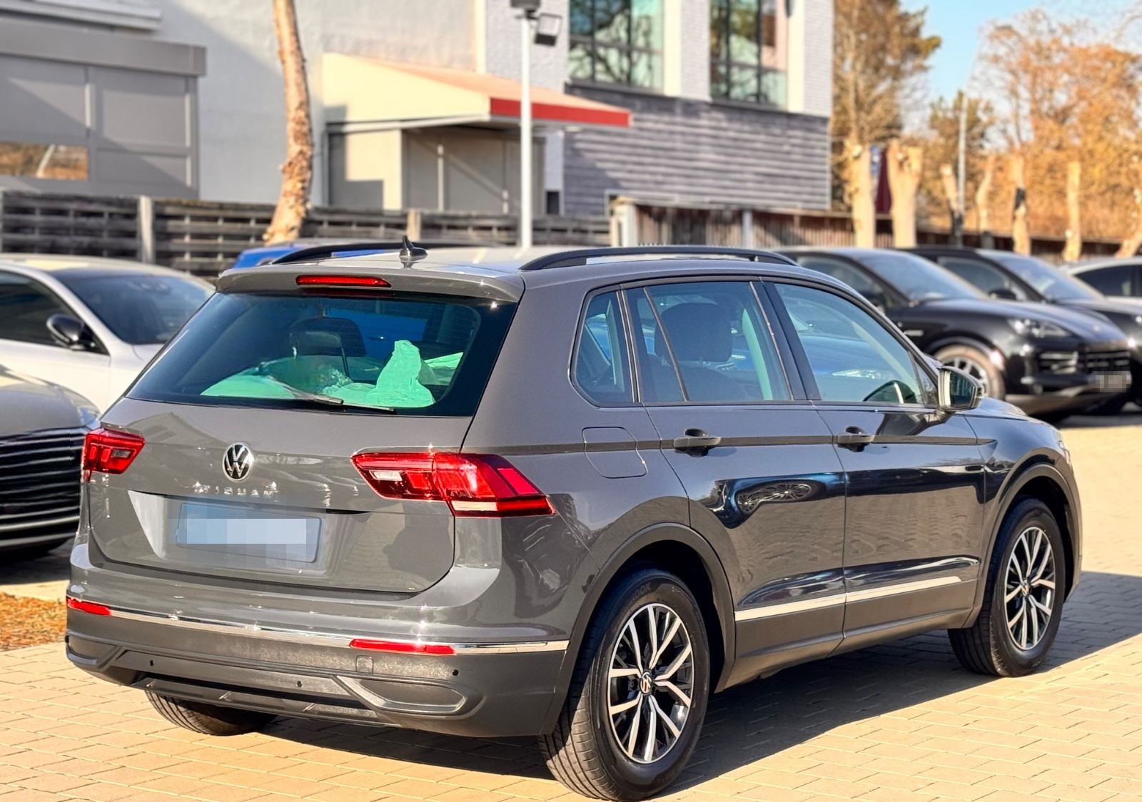 Volkswagen Tiguan 2,0 TDI Life *LEDER-REAR VIEW-MEMORY* foto 4