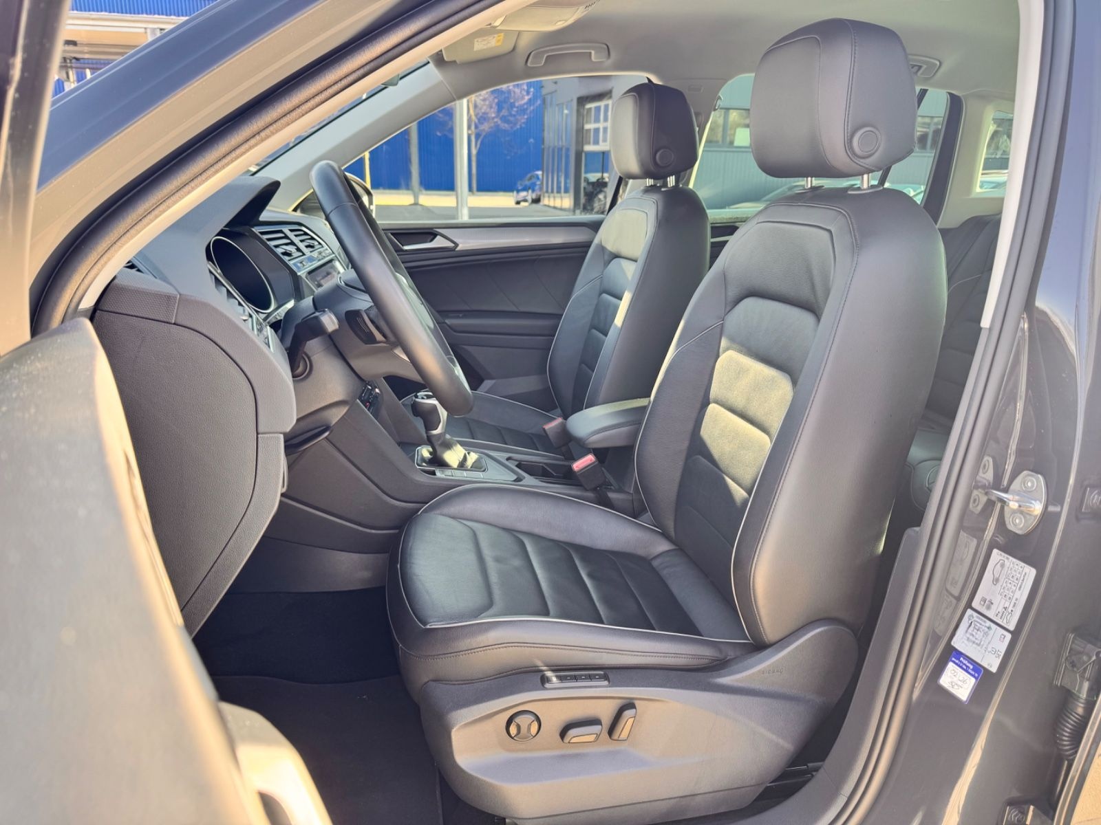 Volkswagen Tiguan 2,0 TDI Life *LEDER-REAR VIEW-MEMORY* foto 8
