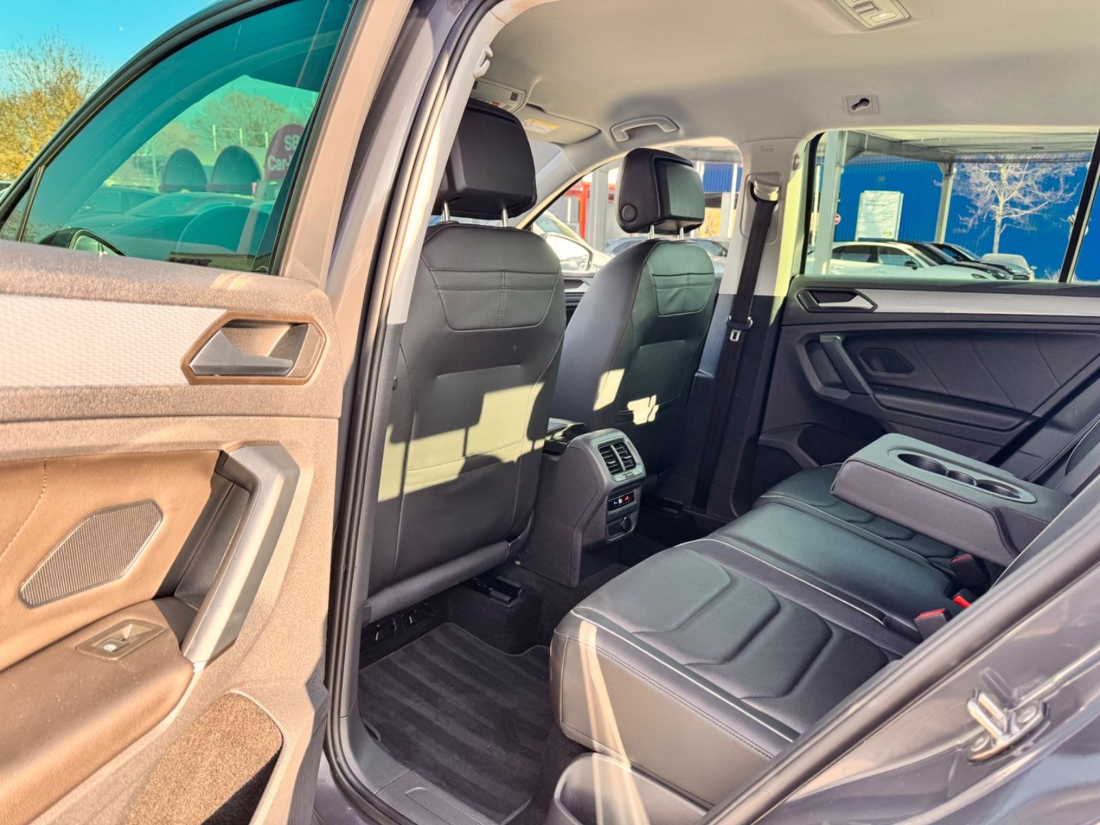 Volkswagen Tiguan 2,0 TDI Life *LEDER-REAR VIEW-MEMORY* foto 9