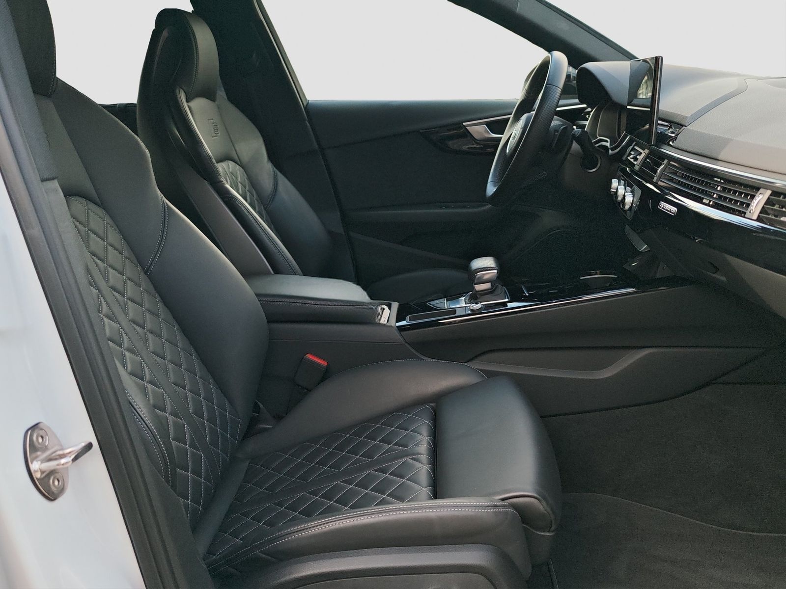 Audi A4 Avant S line 50 TDI qu Business LED Kamera AH foto 15