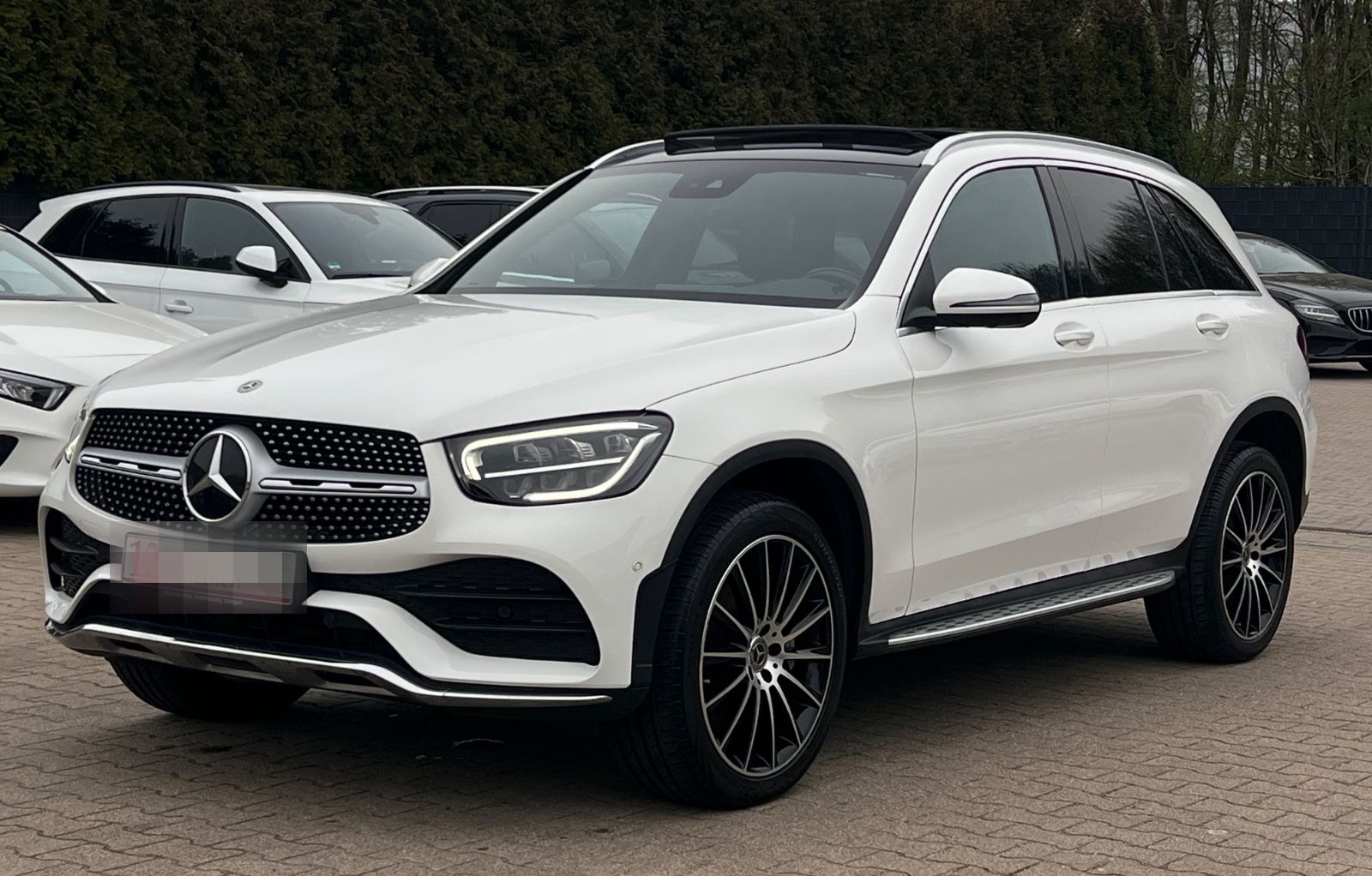 Mercedes-Benz GLC 300de AMG LINE 9G-TR 4Matic-PANODACH-360°CAM
