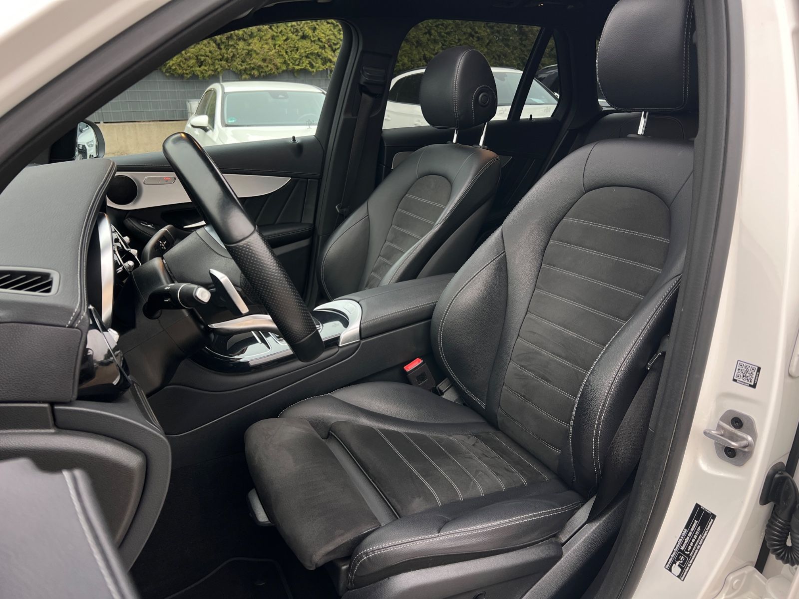 Mercedes-Benz GLC 300de AMG LINE 9G-TR 4Matic-PANODACH-360°CAM foto 22