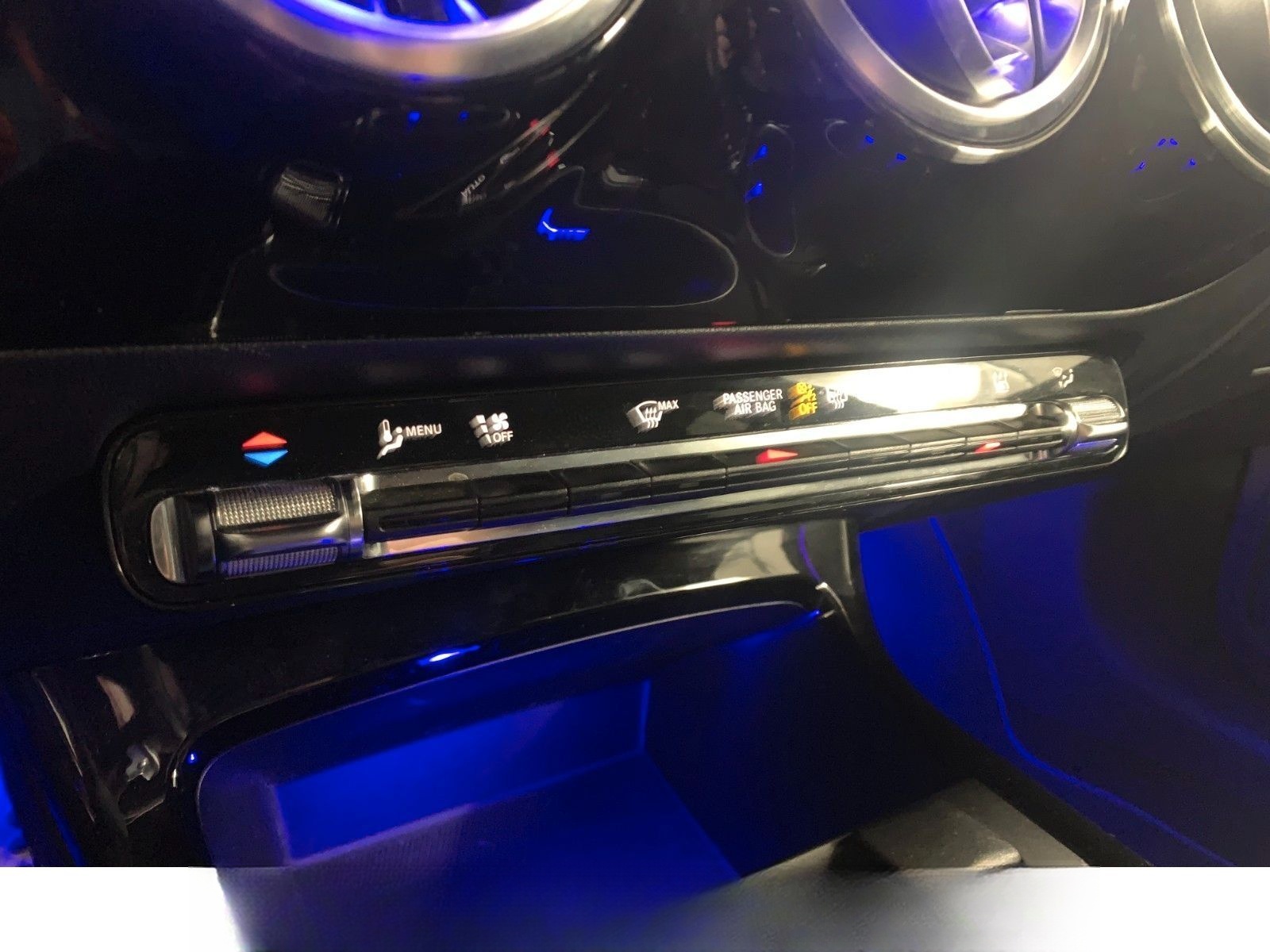 Mercedes-Benz CLA 250 Shooting Brake e Edition 2020 DAB NightP foto 13
