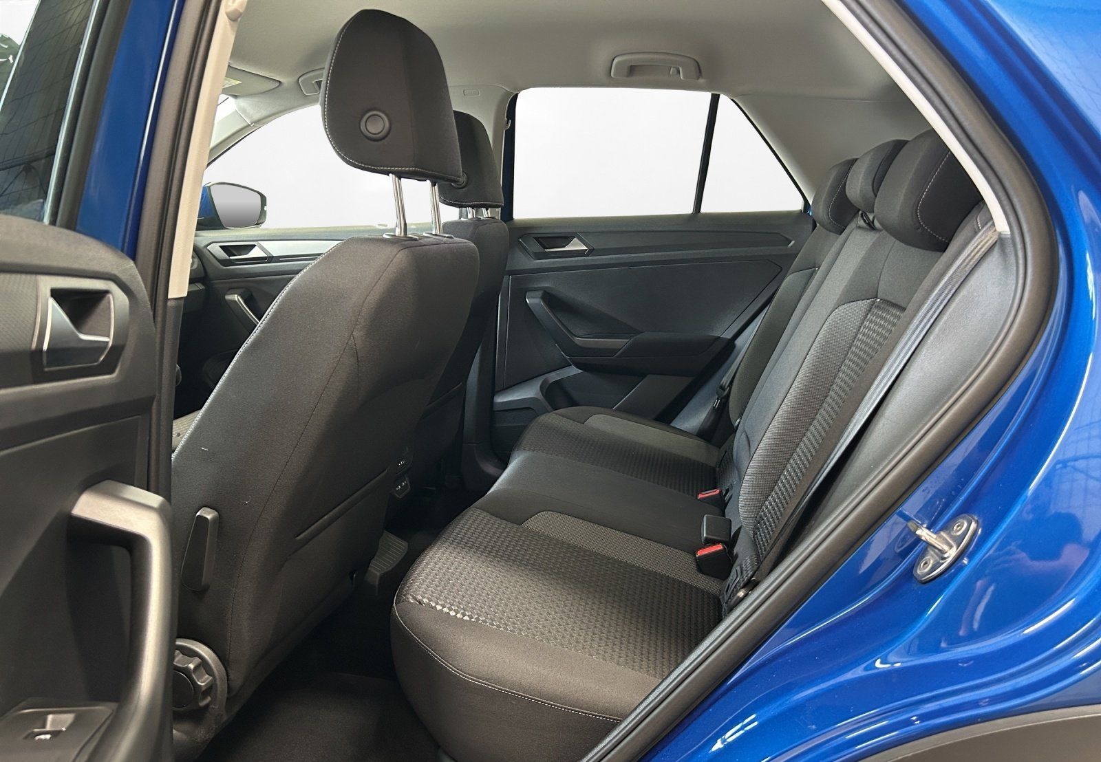 Volkswagen T-Roc 1.5 TSI ACTIVE | AHK | NAVI | STANDH. | foto 11