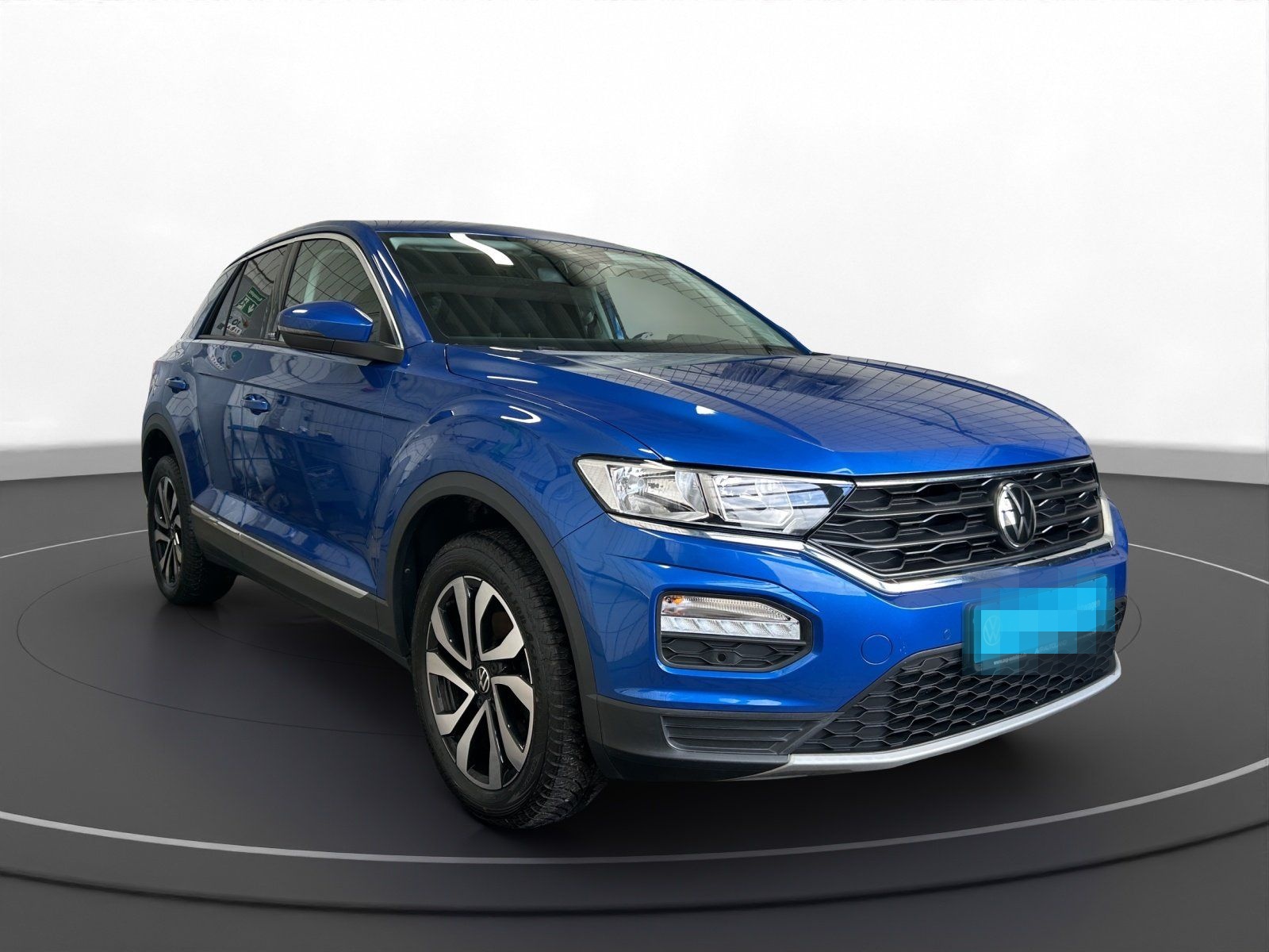 Volkswagen T-Roc 1.5 TSI ACTIVE | AHK | NAVI | STANDH. | foto 4