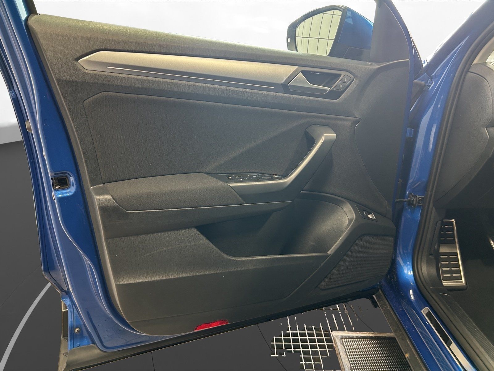 Volkswagen T-Roc 1.5 TSI ACTIVE | AHK | NAVI | STANDH. | foto 10