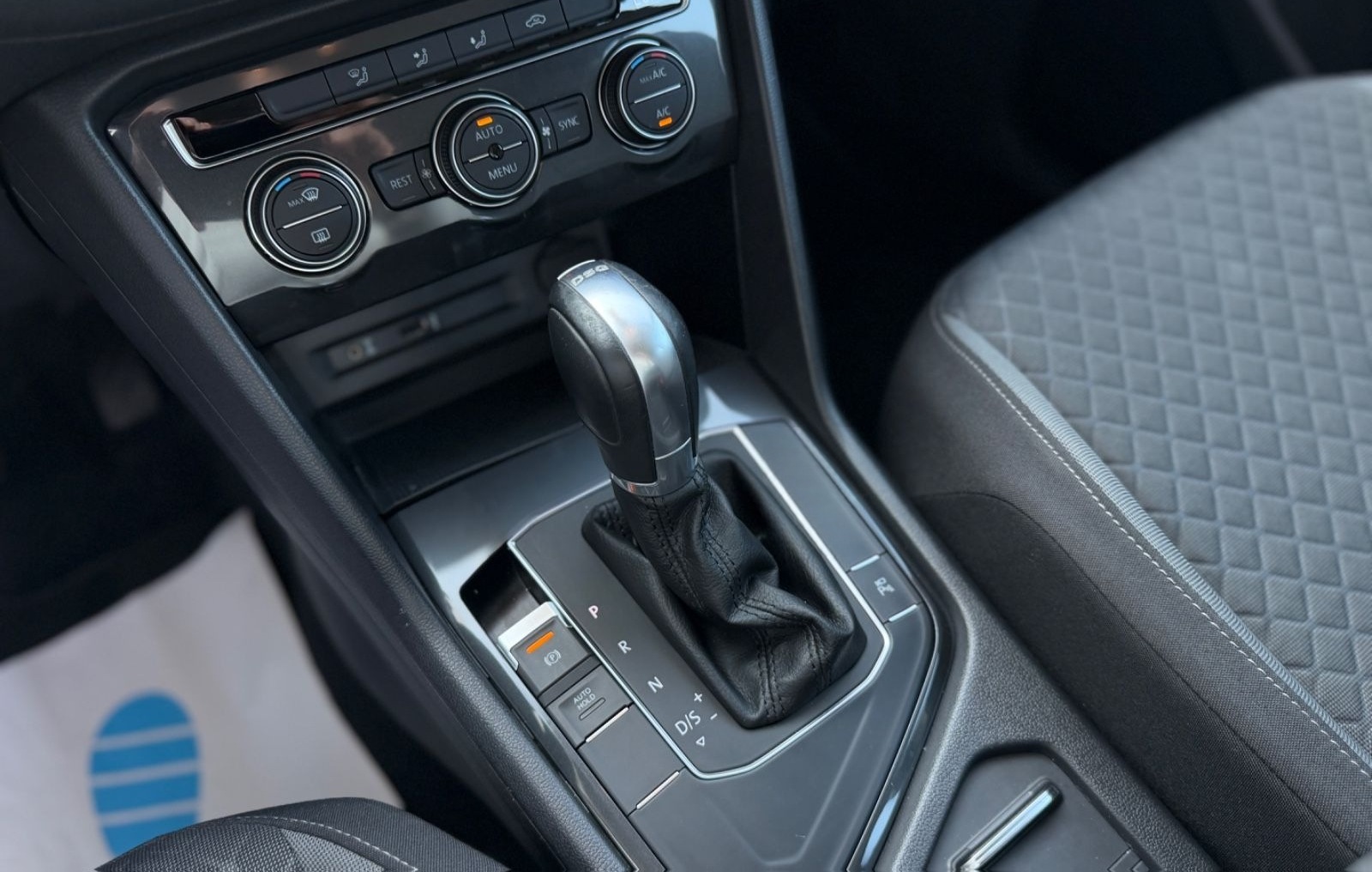 Volkswagen Tiguan 1.4 TSI DSG Navi LED Dig. Cockpit foto 12