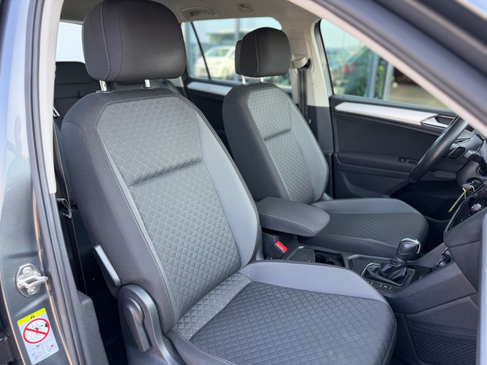 Volkswagen Tiguan 1.4 TSI DSG Navi LED Dig. Cockpit foto 21