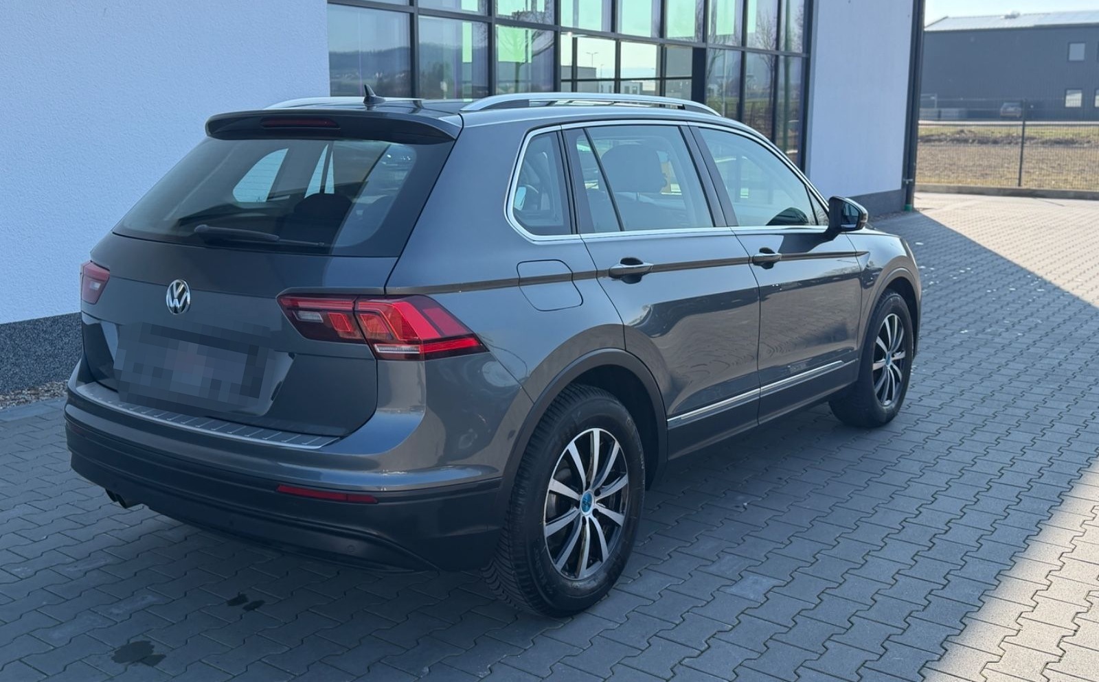 Volkswagen Tiguan 1.4 TSI DSG Navi LED Dig. Cockpit foto 5