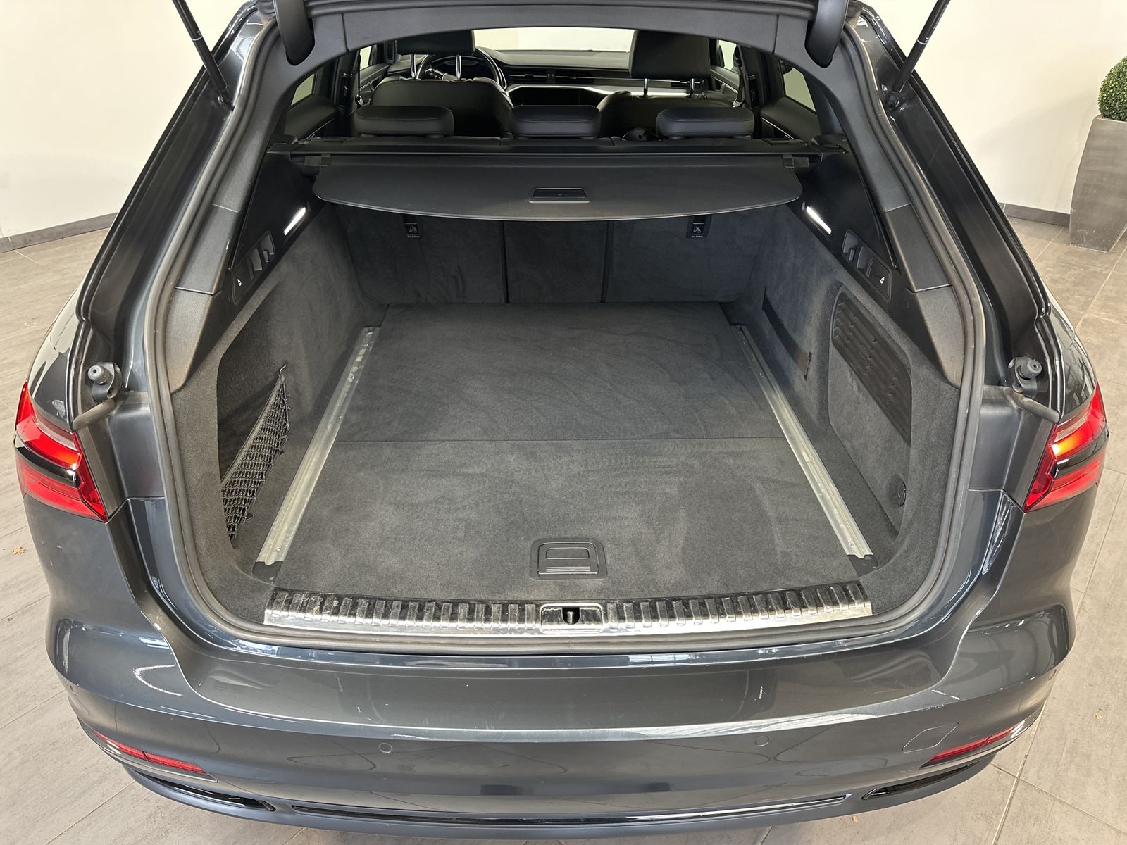 Audi A6 Avant 40 TDI Qu Sport Black NAV+LED+360°+19ZO foto 6