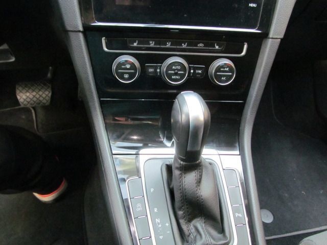 Volkswagen Golf VII 1.5 TSI Highline DSG Blue Motion AHK foto 8
