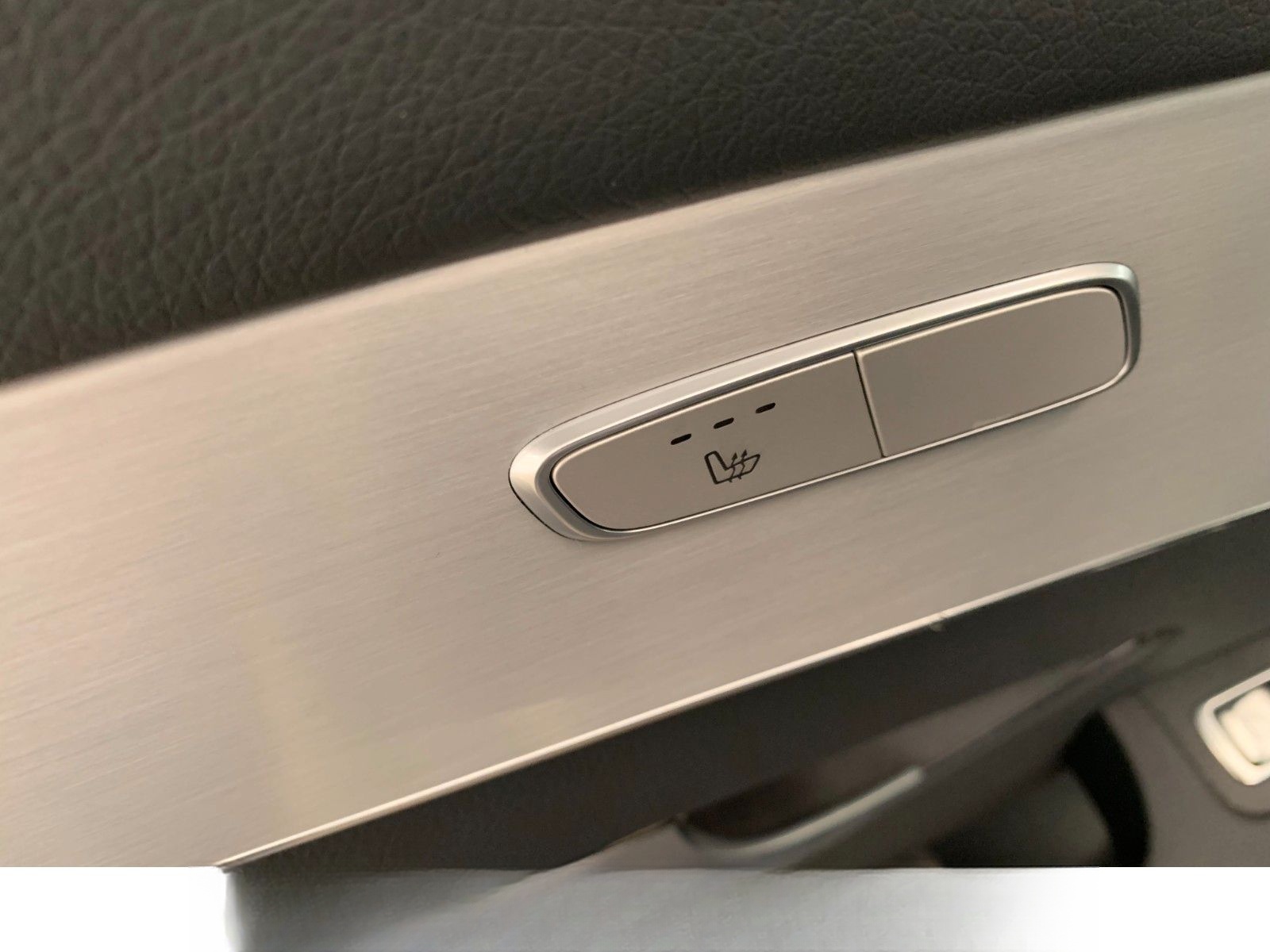 Mercedes-Benz GLC 300 e AMG Distronic|Kam|Virtual|Memory|Pano foto 13