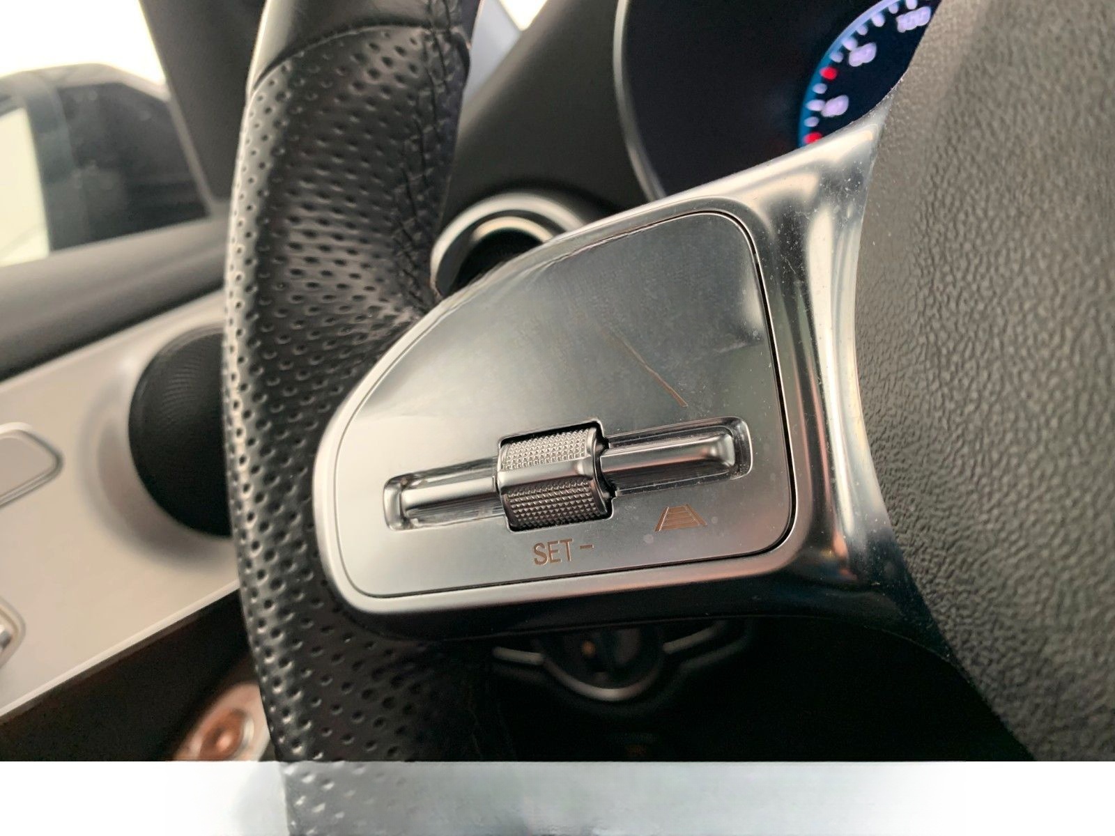 Mercedes-Benz GLC 300 e AMG Distronic|Kam|Virtual|Memory|Pano foto 18