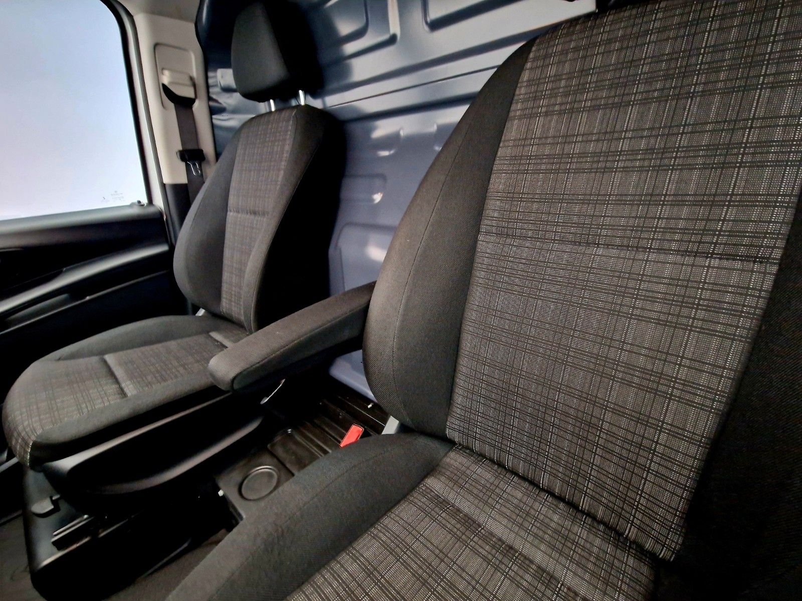 Mercedes-Benz Vito Kasten 111 CDI LANG *1.Hand, Regalausbau* foto 10