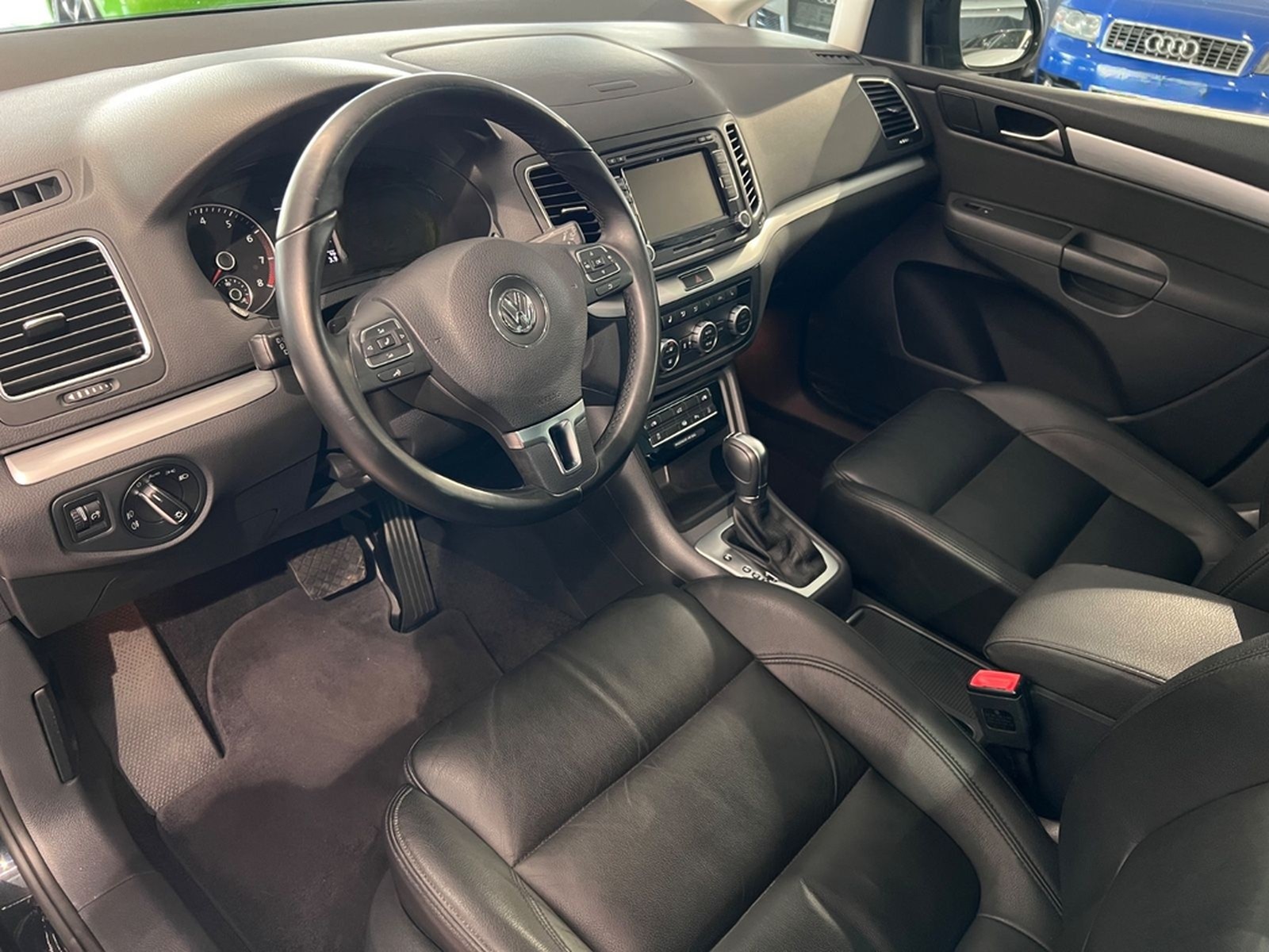 Volkswagen Sharan 2.0 TSI DSG Highline 1.HAND 7-Sitze NAVI foto 25