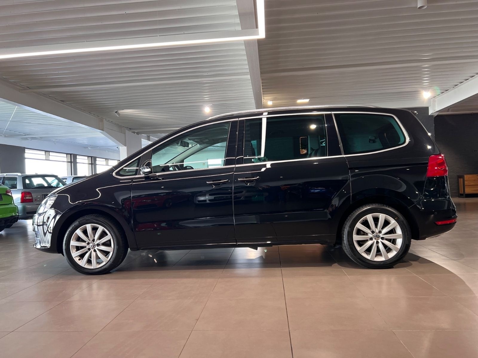 Volkswagen Sharan 2.0 TSI DSG Highline 1.HAND 7-Sitze NAVI foto 4