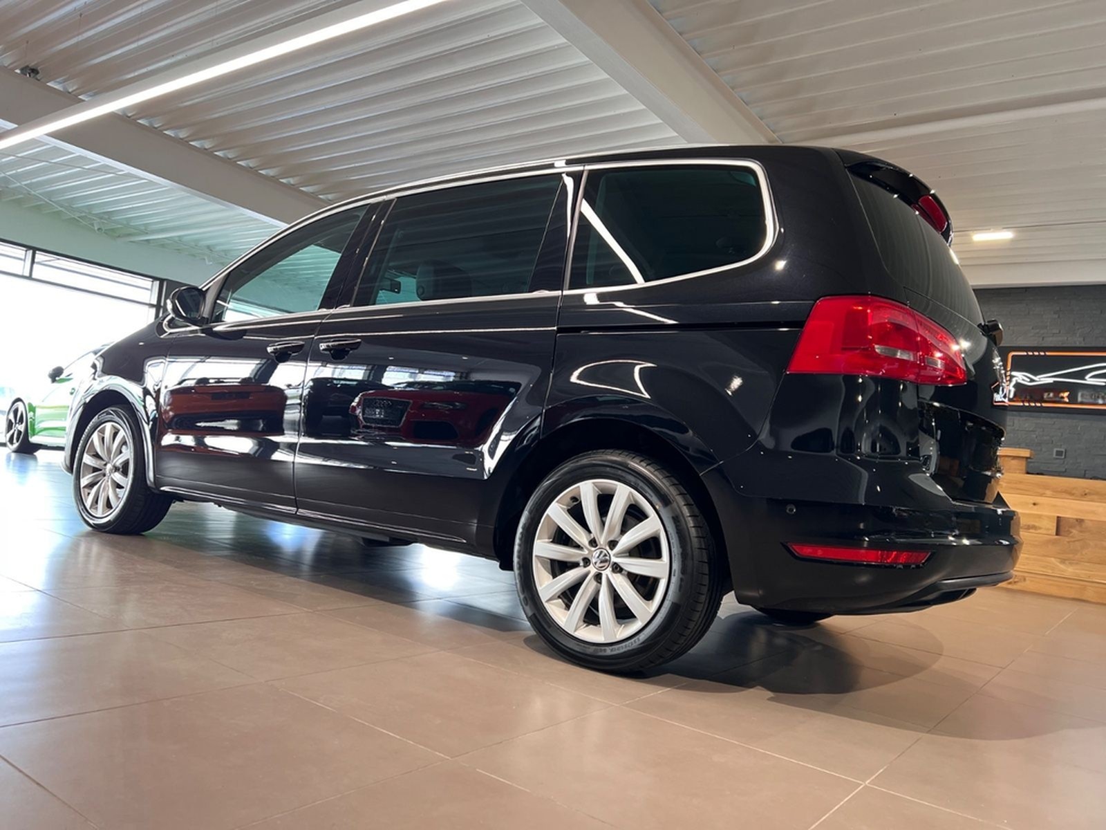 Volkswagen Sharan 2.0 TSI DSG Highline 1.HAND 7-Sitze NAVI foto 5