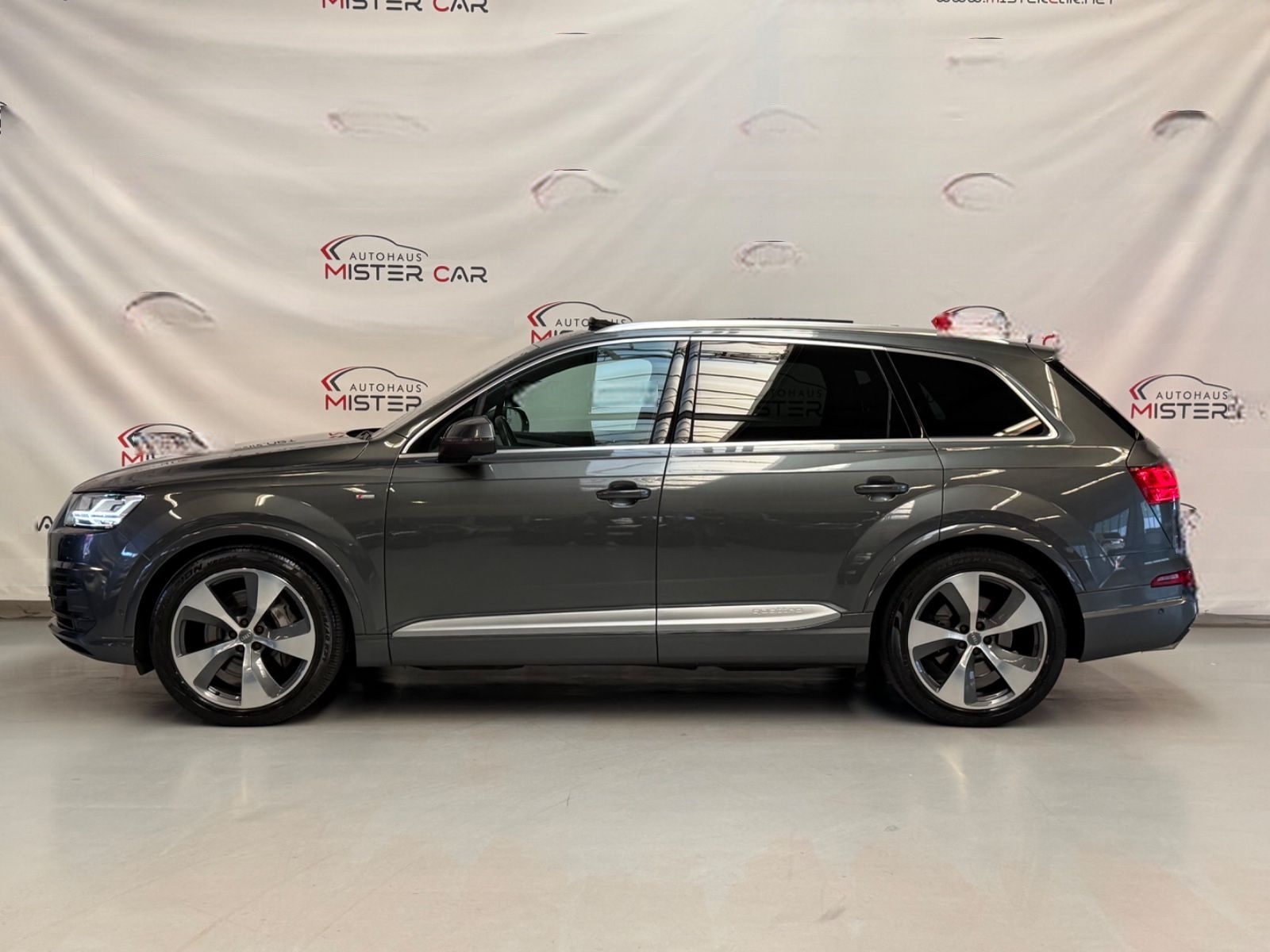 Audi Q7 3.0TDI quattro S LINE 7SITZ/VIRT/ACC/PANO/AHK foto 2