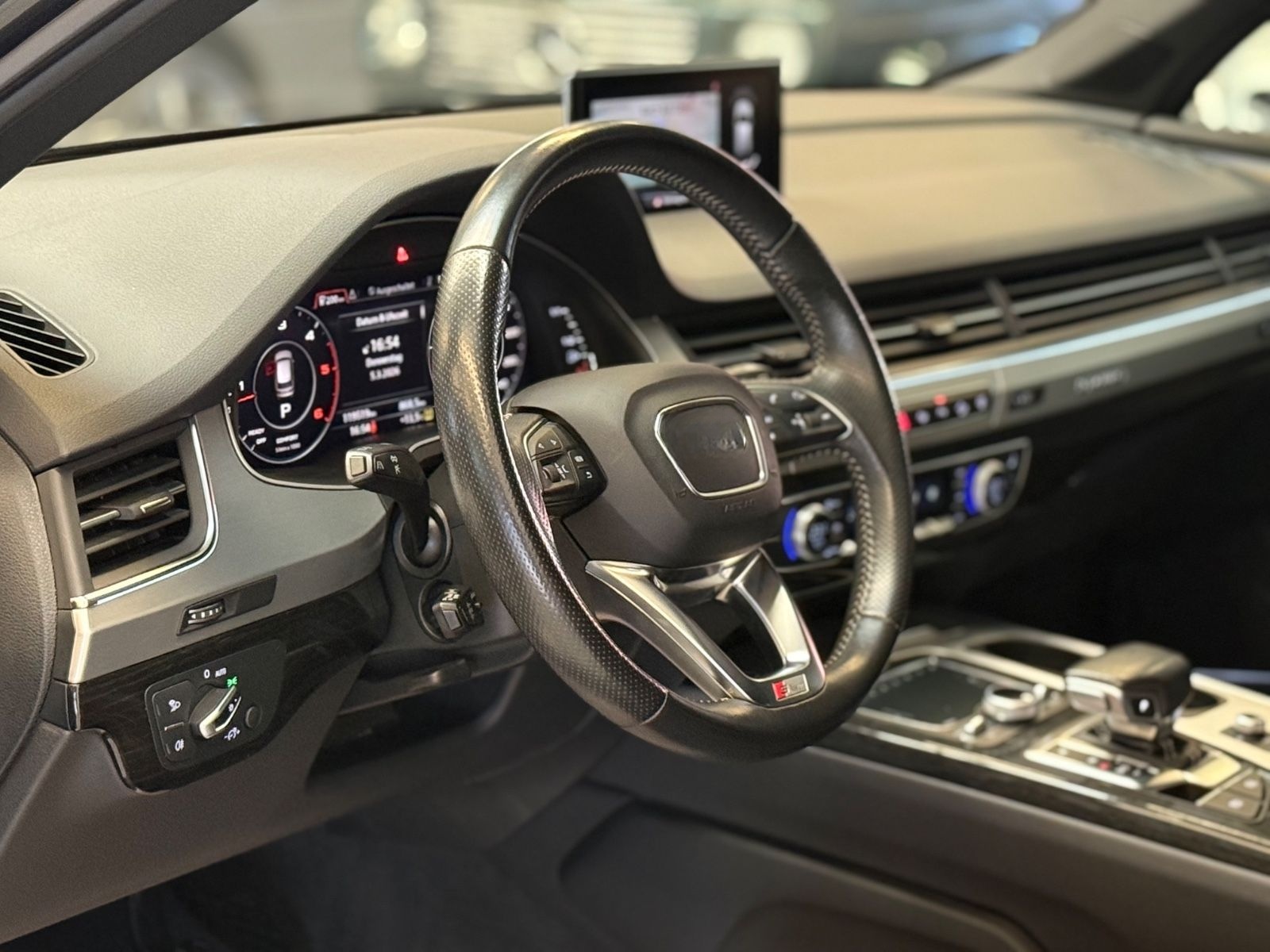 Audi Q7 3.0TDI quattro S LINE 7SITZ/VIRT/ACC/PANO/AHK foto 13