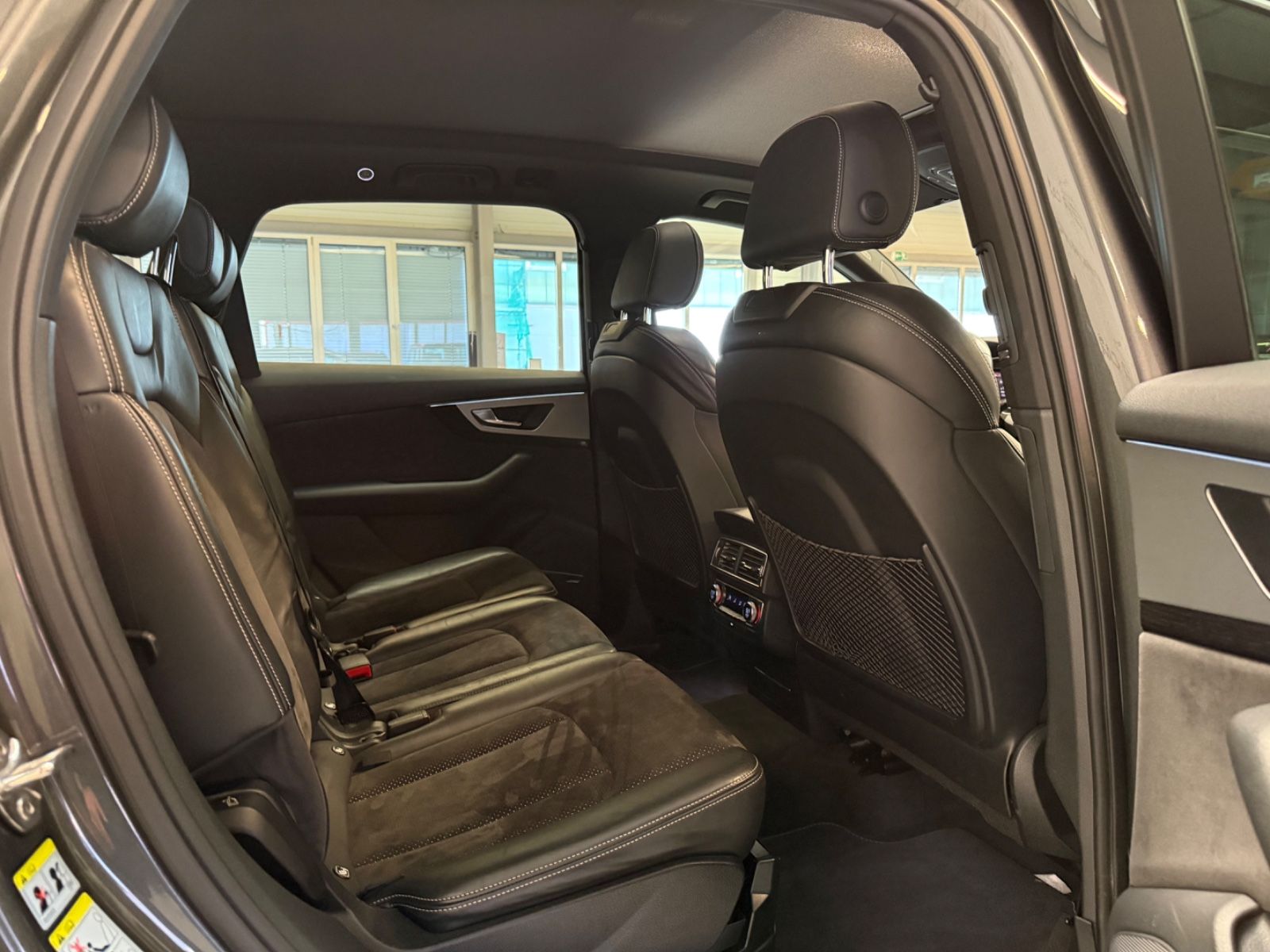 Audi Q7 3.0TDI quattro S LINE 7SITZ/VIRT/ACC/PANO/AHK foto 15