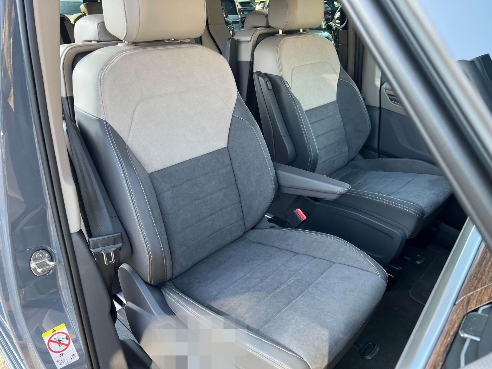 Volkswagen T7 Multivan 2,0 TDI Style / Edition IQ Kamera foto 12
