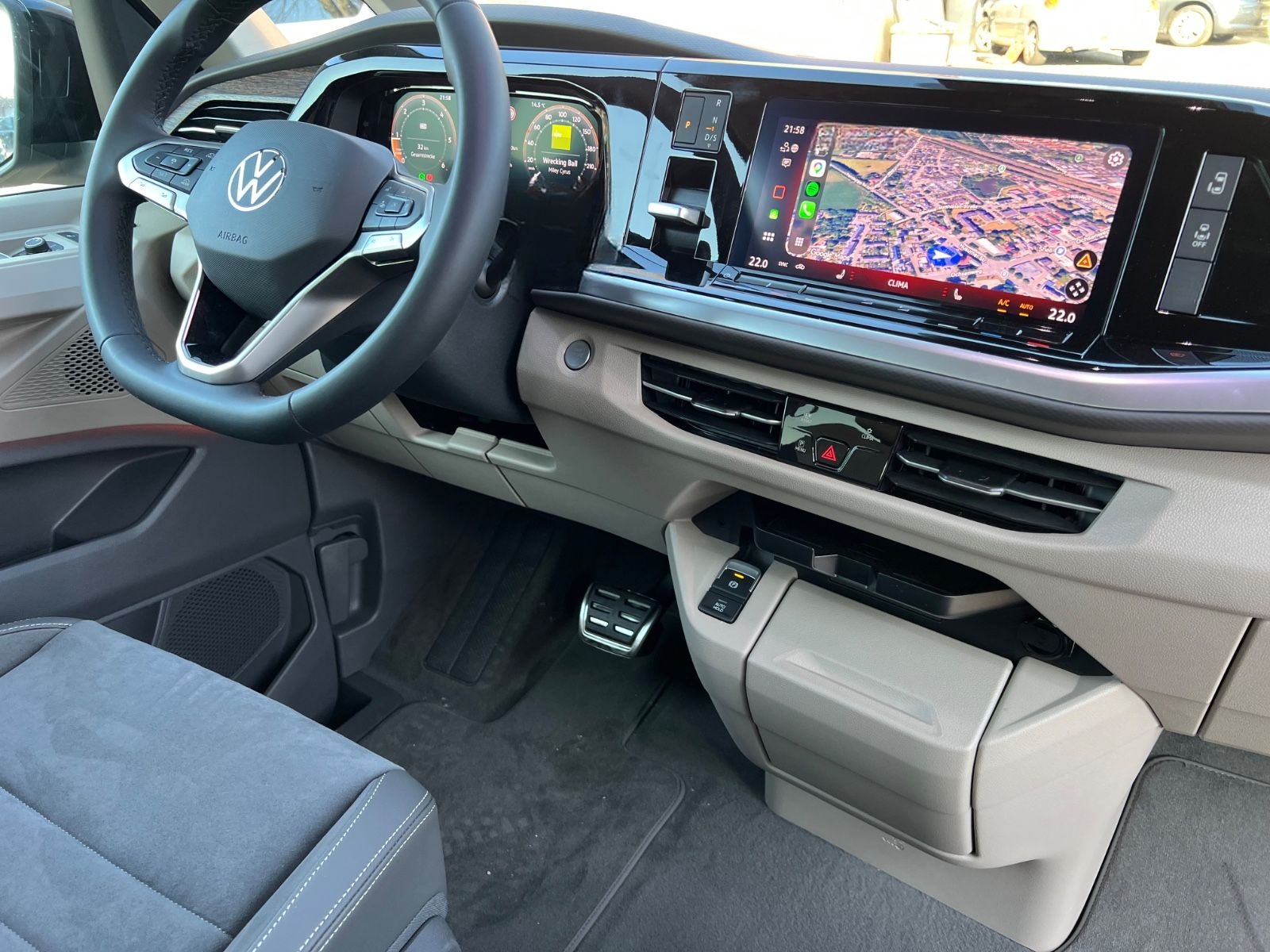Volkswagen T7 Multivan 2,0 TDI Style / Edition IQ Kamera foto 21