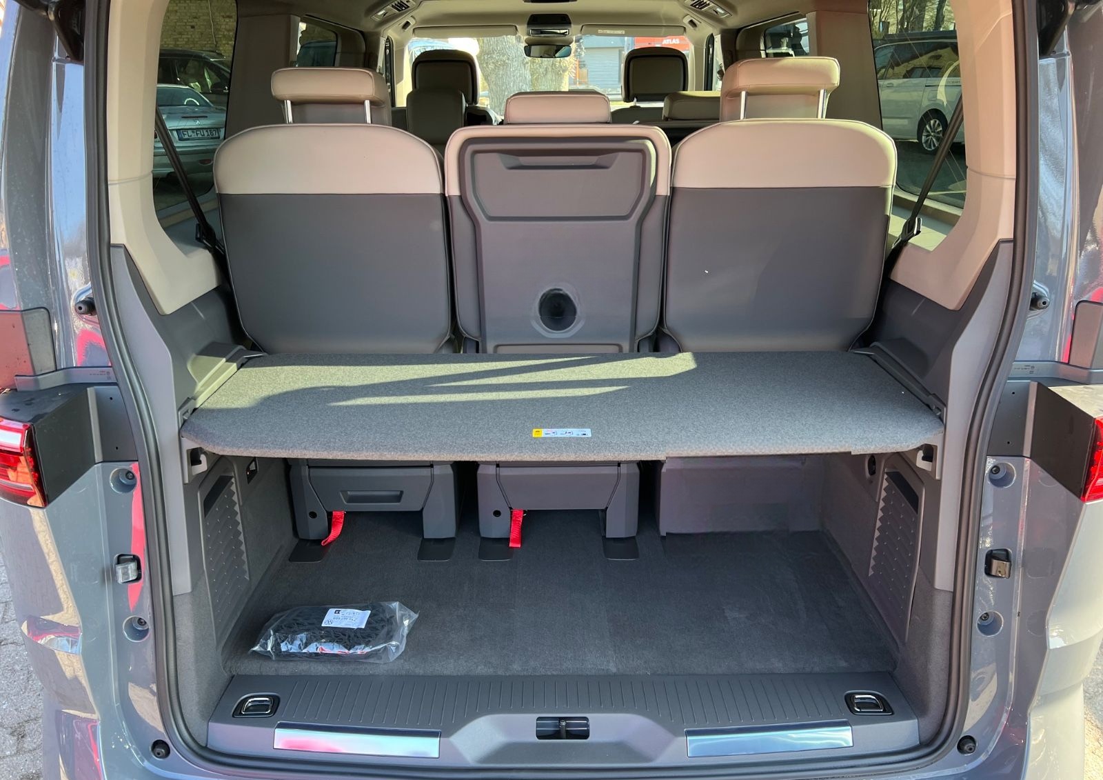 Volkswagen T7 Multivan 2,0 TDI Style / Edition IQ Kamera foto 22