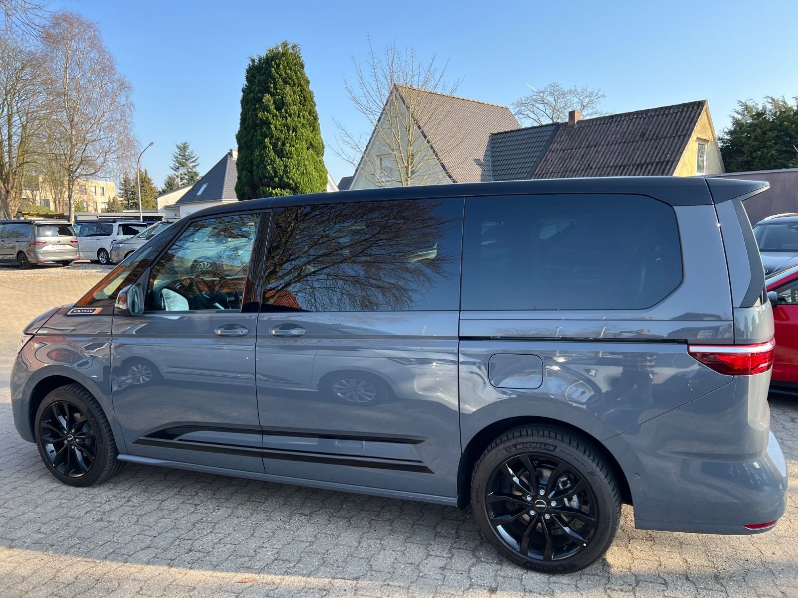 Volkswagen T7 Multivan 2,0 TDI Style / Edition IQ Kamera foto 8