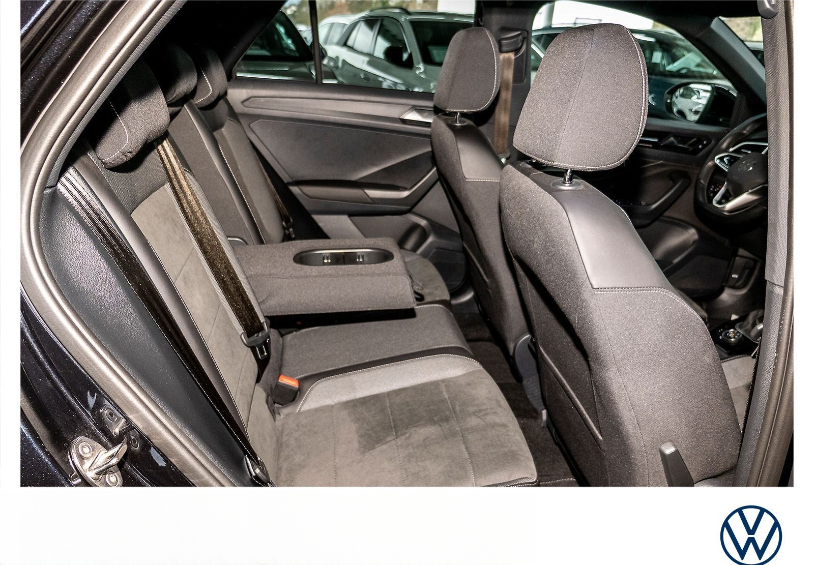 Volkswagen T-Roc R-Line 2.0 TSI DSG Navi Kamera Pano  ACC foto 13