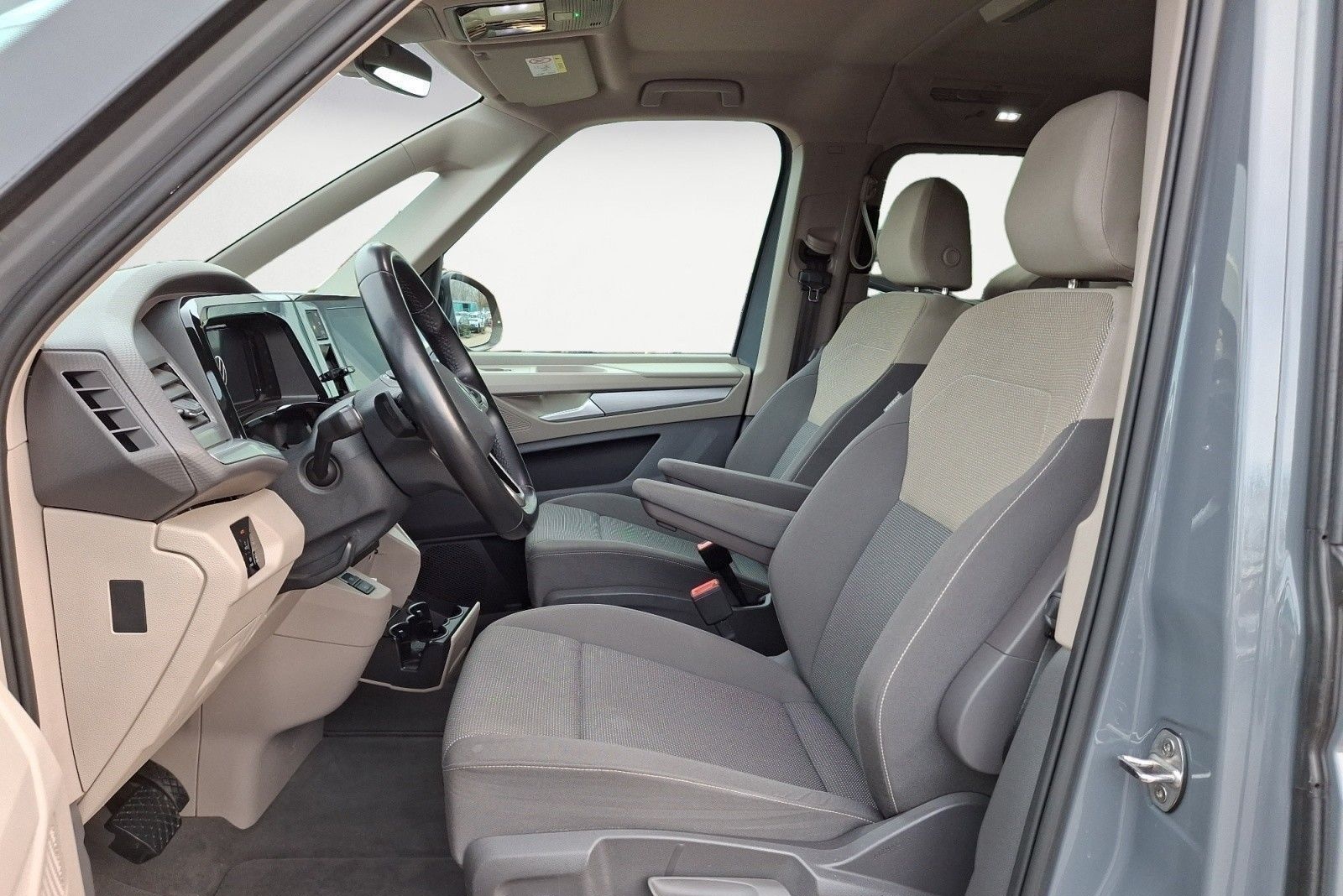 Volkswagen T7 Multivan DSG LÜ Life foto 8