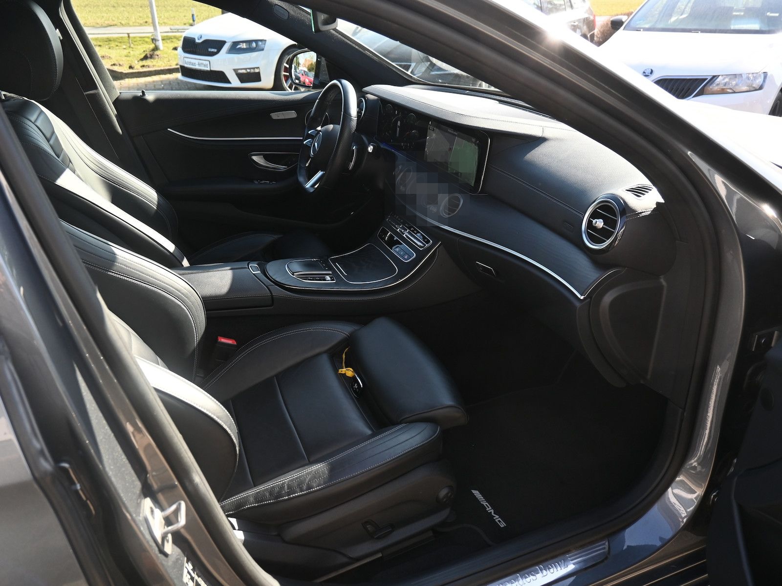 Mercedes-Benz E 400 dT 4M *AMG-Line* DSG Navi Pano 19Alu foto 12