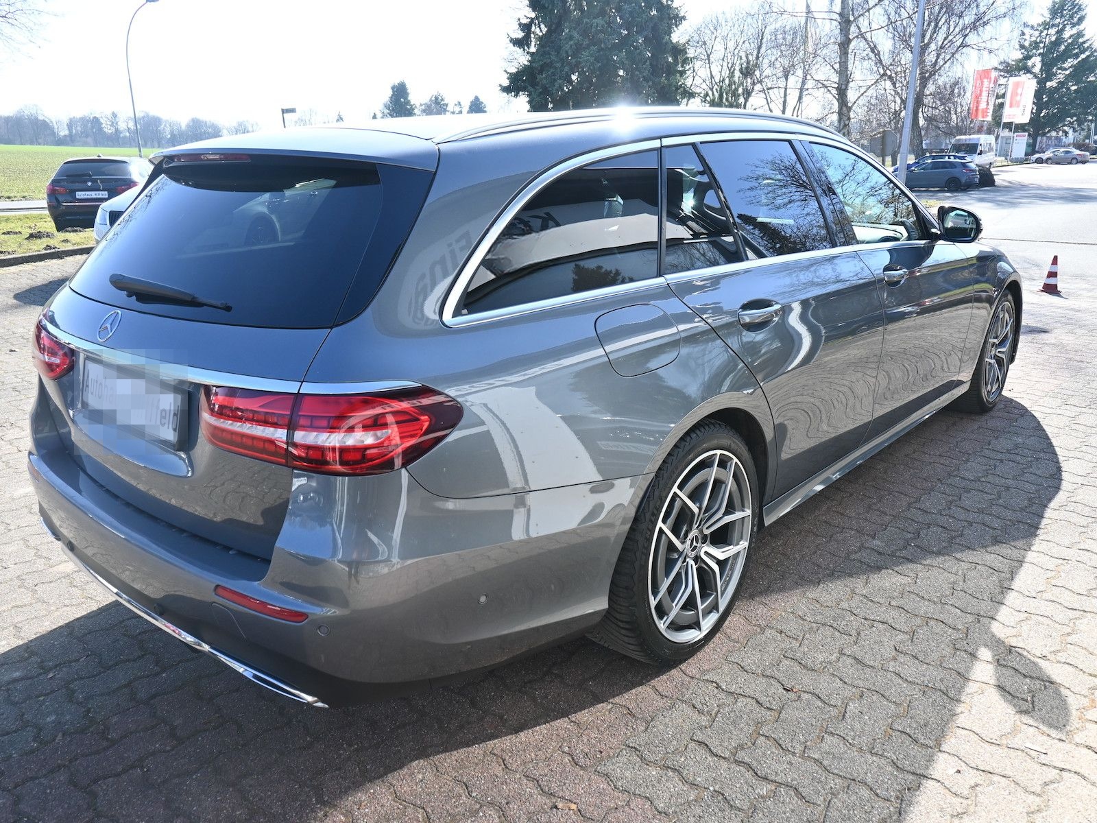 Mercedes-Benz E 400 dT 4M *AMG-Line* DSG Navi Pano 19Alu foto 14