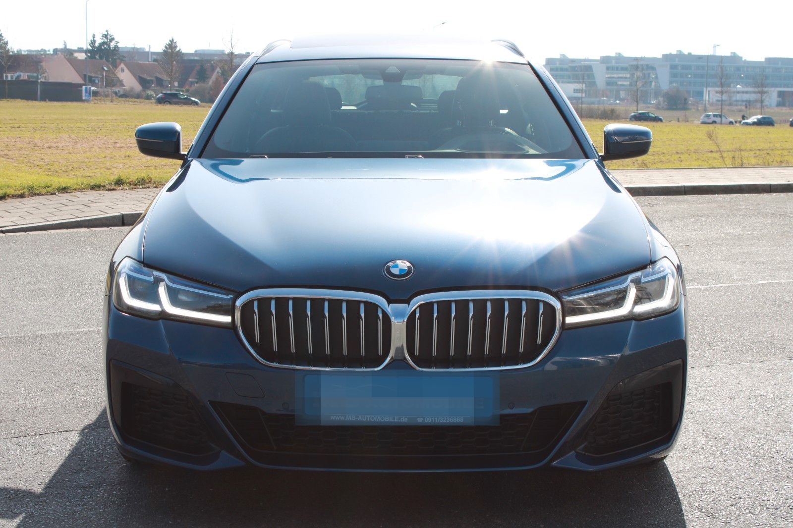 BMW 540d Touring xDrive M Sport PANO HUD Keyless foto 3