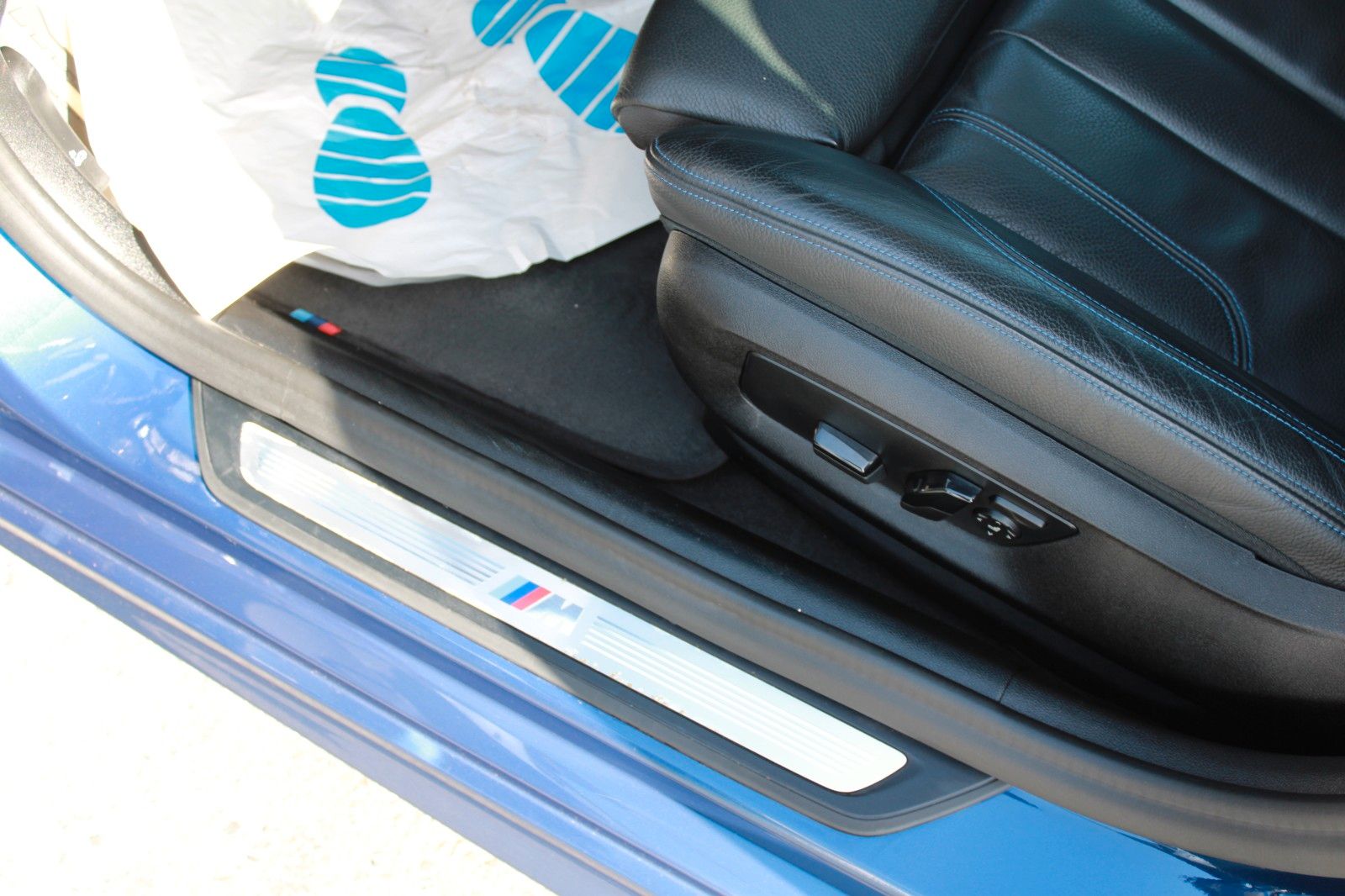 BMW 540d Touring xDrive M Sport PANO HUD Keyless foto 24