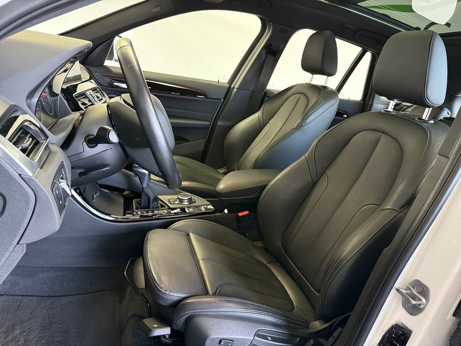 BMW X1xDrive20i*LED*NaviPlus*Leder*HUD*Panorama*PDC* foto 18