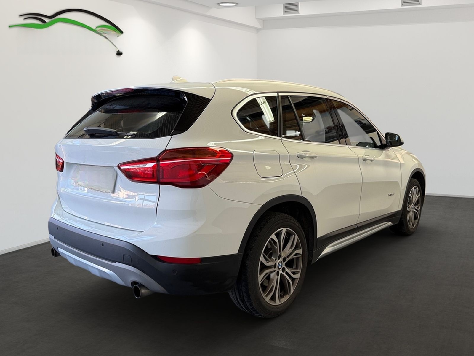 BMW X1xDrive20i*LED*NaviPlus*Leder*HUD*Panorama*PDC* foto 4