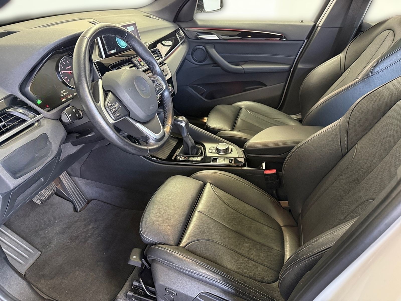 BMW X1xDrive20i*LED*NaviPlus*Leder*HUD*Panorama*PDC* foto 10