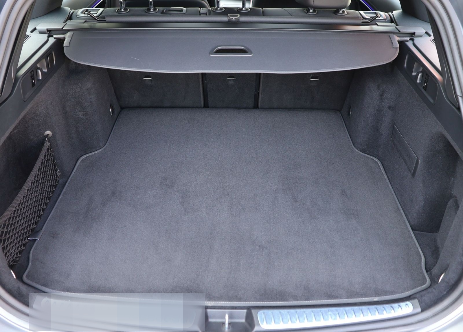 Mercedes-Benz C 220  T d 4Matic AMG Pano Distr. HUD 360° foto 11