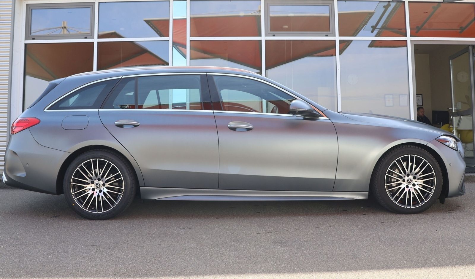 Mercedes-Benz C 220  T d 4Matic AMG Pano Distr. HUD 360° foto 7