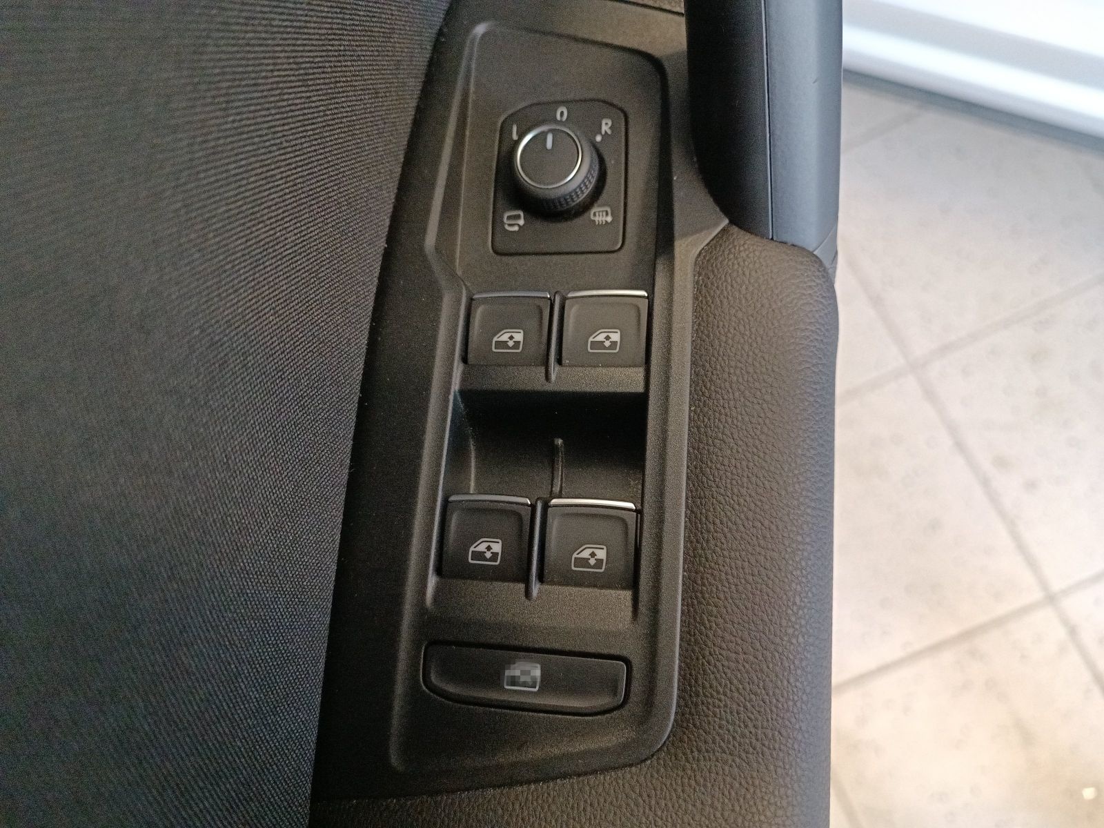 Volkswagen Tiguan 2.0 TDI Elegance 4M DSG Navi*Matrix*RFK foto 15