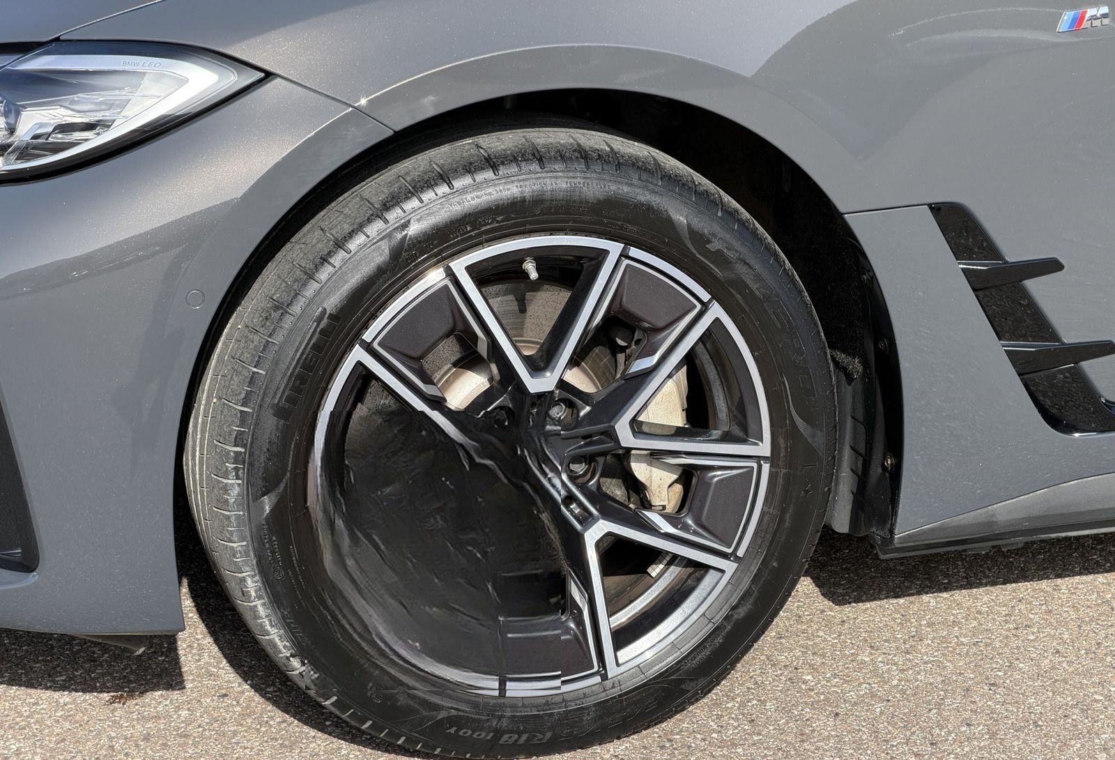 BMW i4 eDrive35 M Sport DAB Komfortzg. Tempomat Shz foto 2