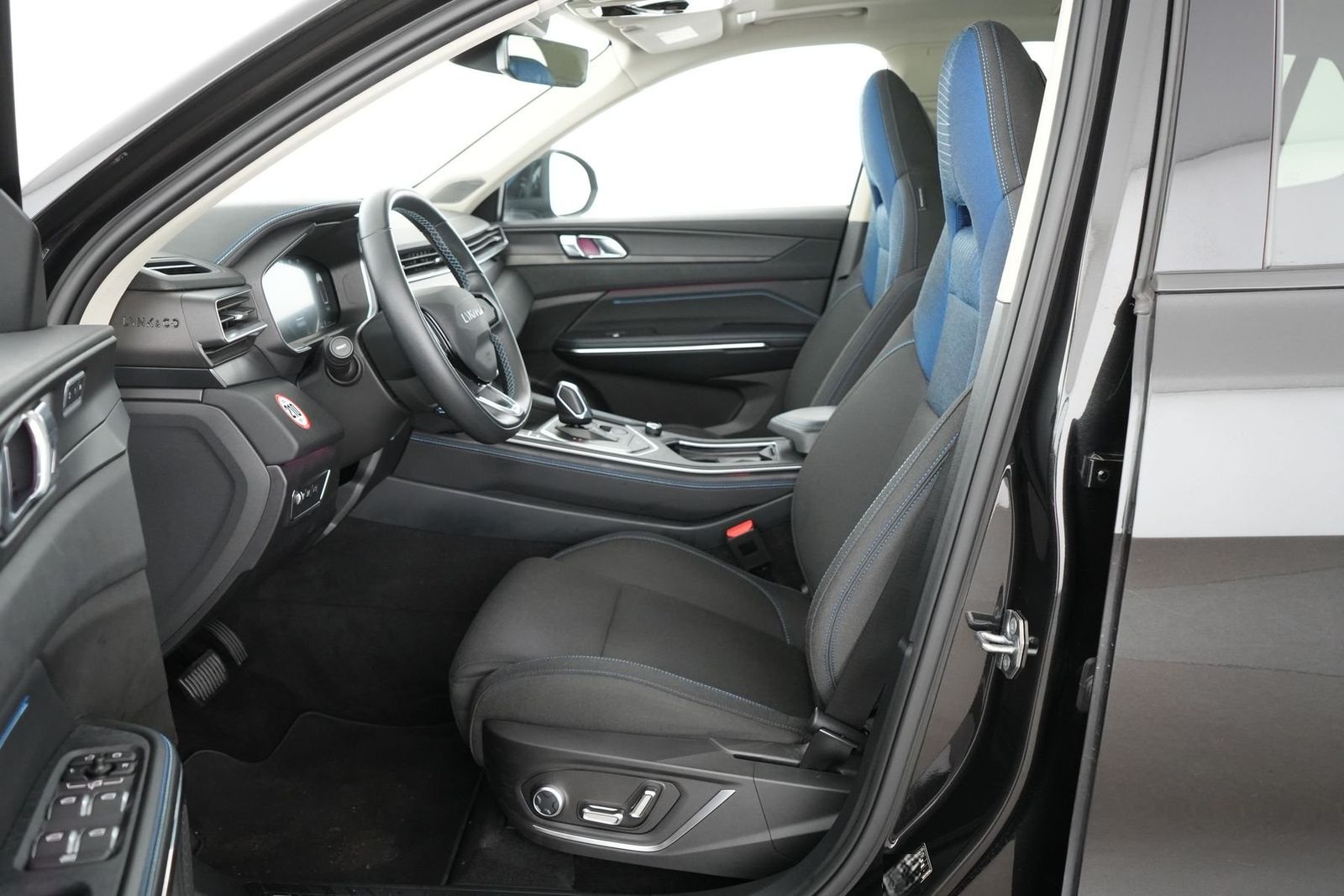 Lynk&Co 01 1.5T HEV Nav|ACC|Pano|LED|360Alarm|SHZ|20 ACC foto 8