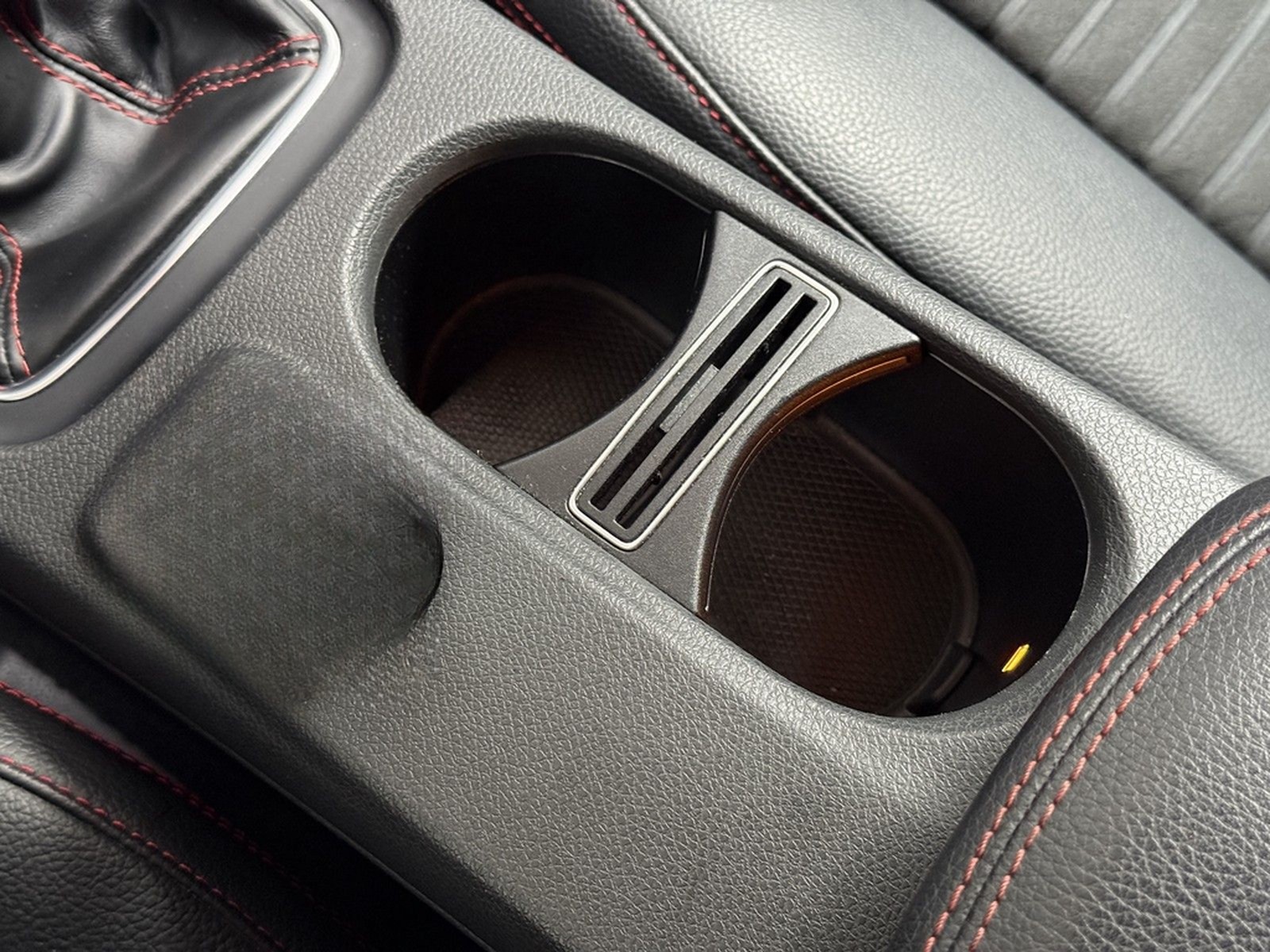 Mercedes-Benz GLA 200 AMG Line |H&K|Kamera|SHZ| foto 27